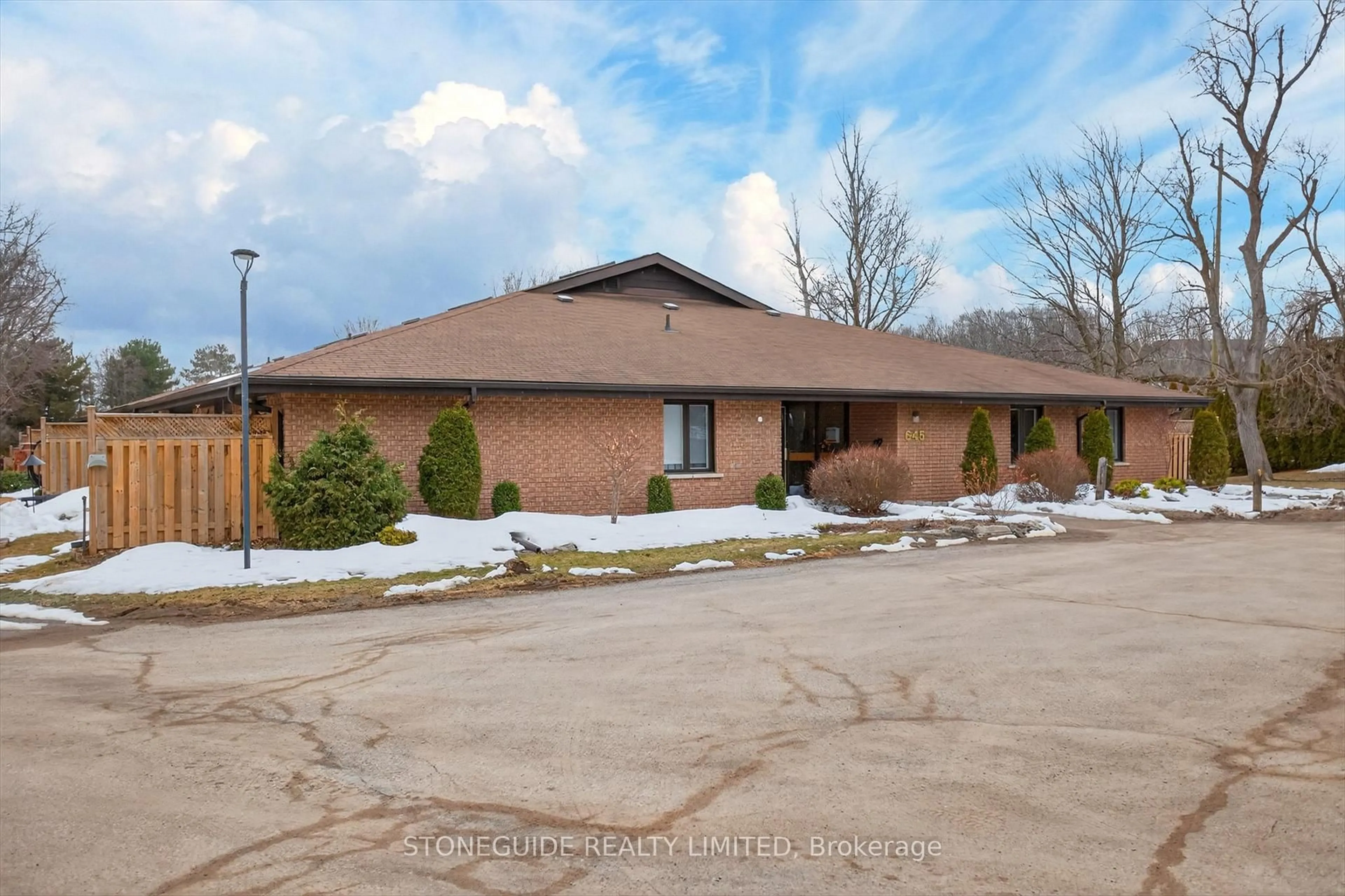 Unknown for 645 Whitaker St #1, Peterborough Ontario K9H 7L5