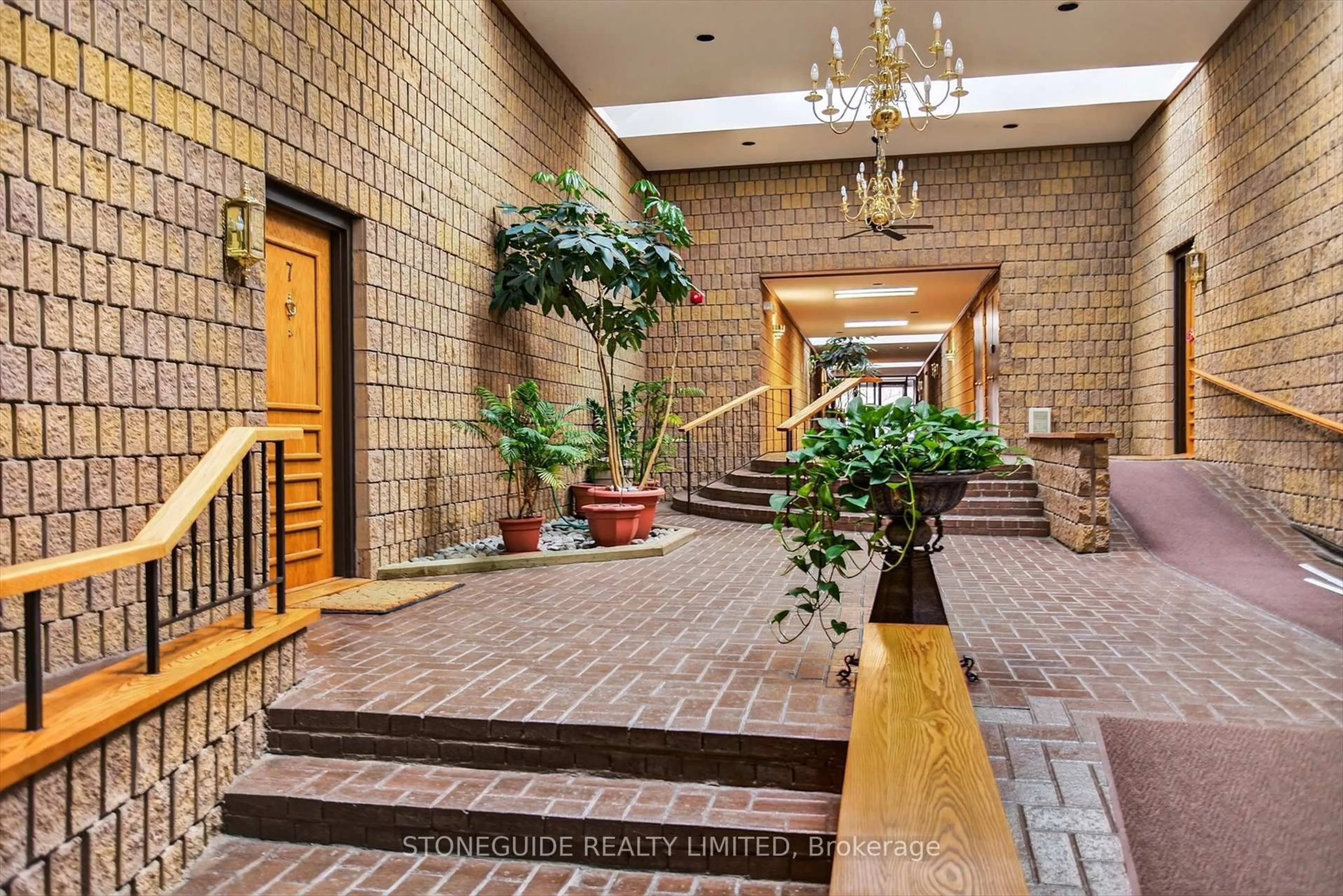 Indoor foyer for 645 Whitaker St #1, Peterborough Ontario K9H 7L5