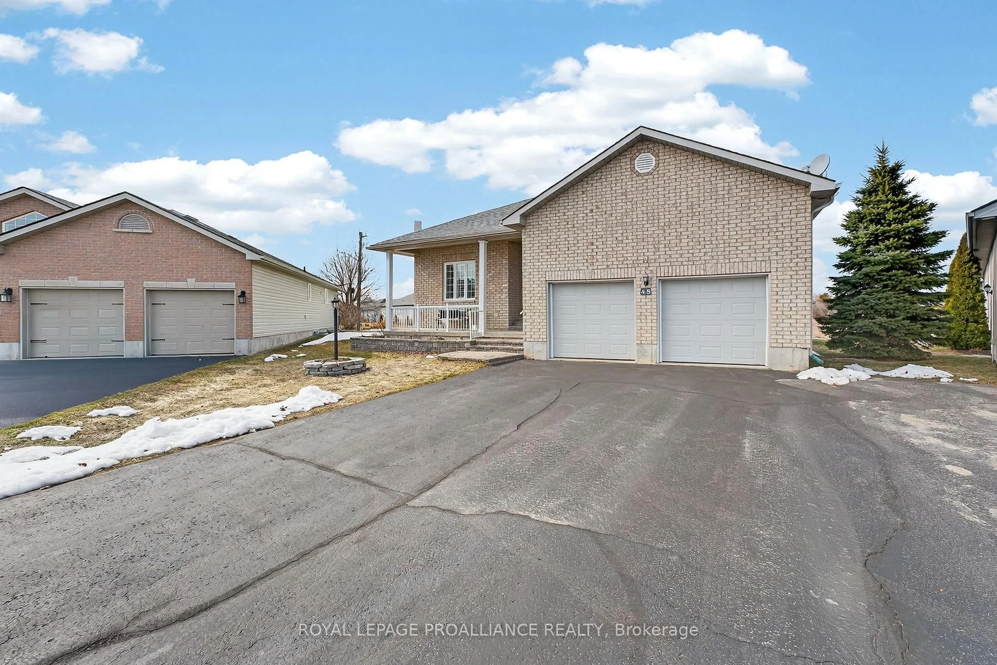 Unknown for 45 Maplehurst Cres, Prince Edward County Ontario K0K 3L0