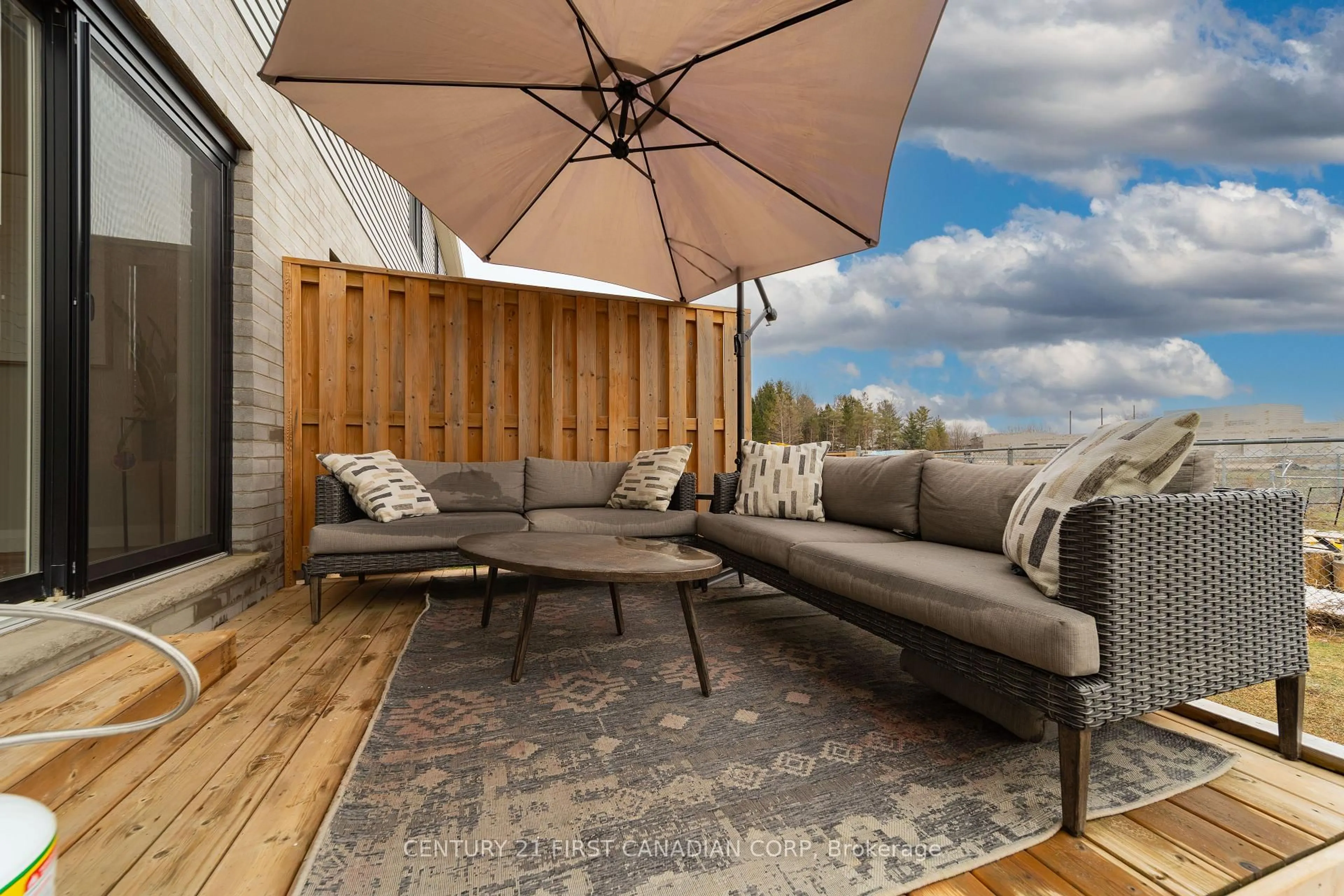 Patio, unknown for 17 Nicholson St #35, Lucan Biddulph Ontario N0M 2J0