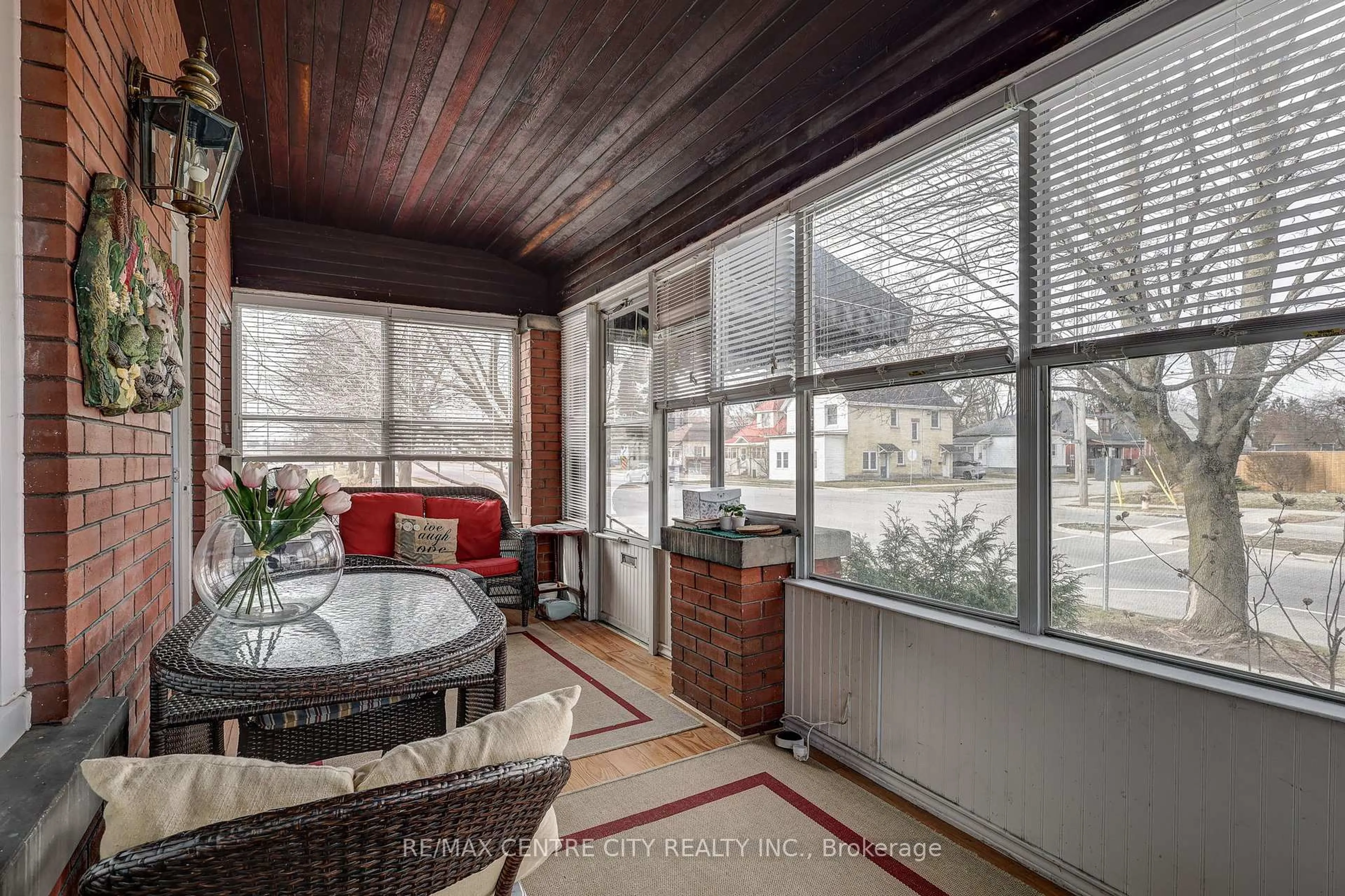 Unknown for 36 Wilson Ave, St. Thomas Ontario N5R 3P8