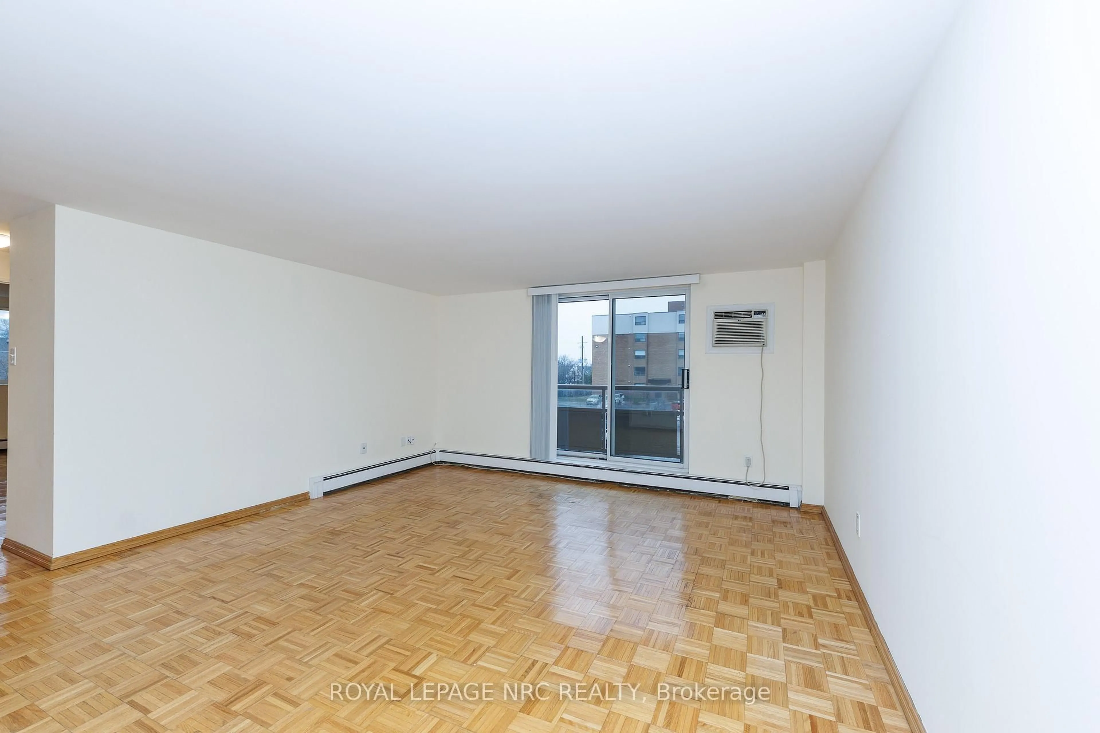 A pic of a room for 264 GRANTHAM Ave #209, St. Catharines Ontario L2M 5B5