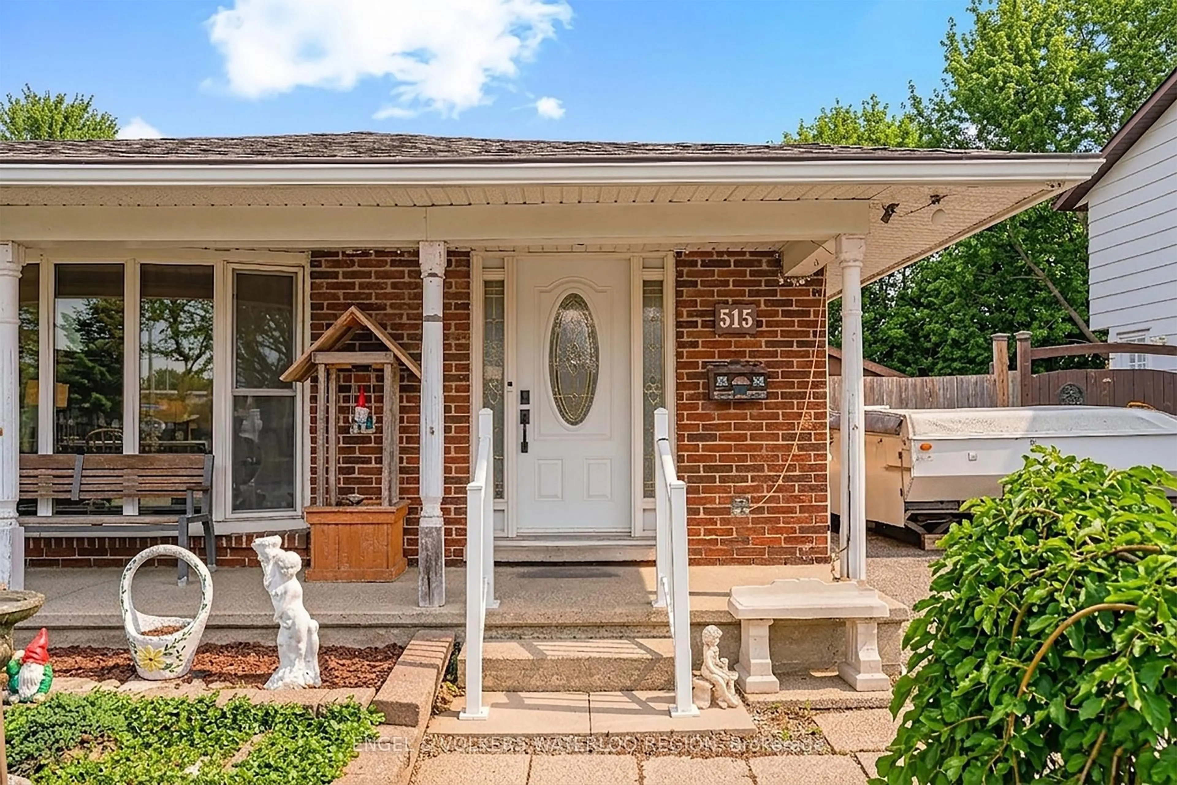 Home with brick exterior material, street for 515 Strasburg Rd, Kitchener Ontario N2E 1P1