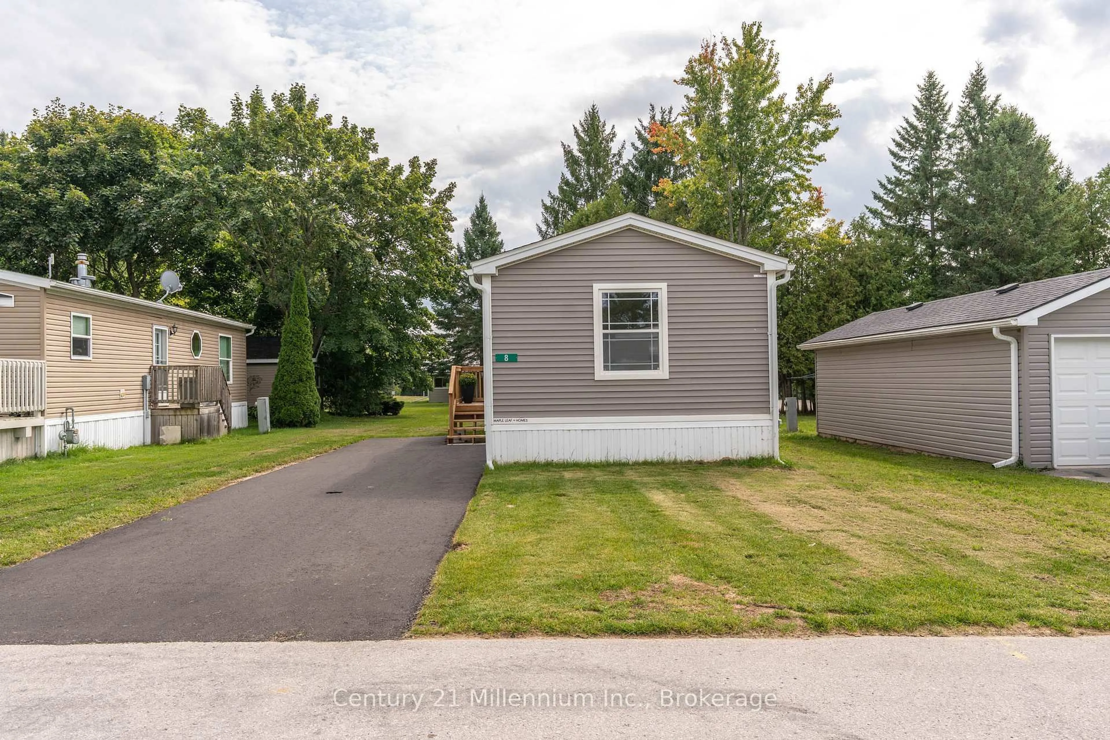 Home with vinyl exterior material, street for 8 Sussex Sq, Georgian Bluffs Ontario N4K 5N5