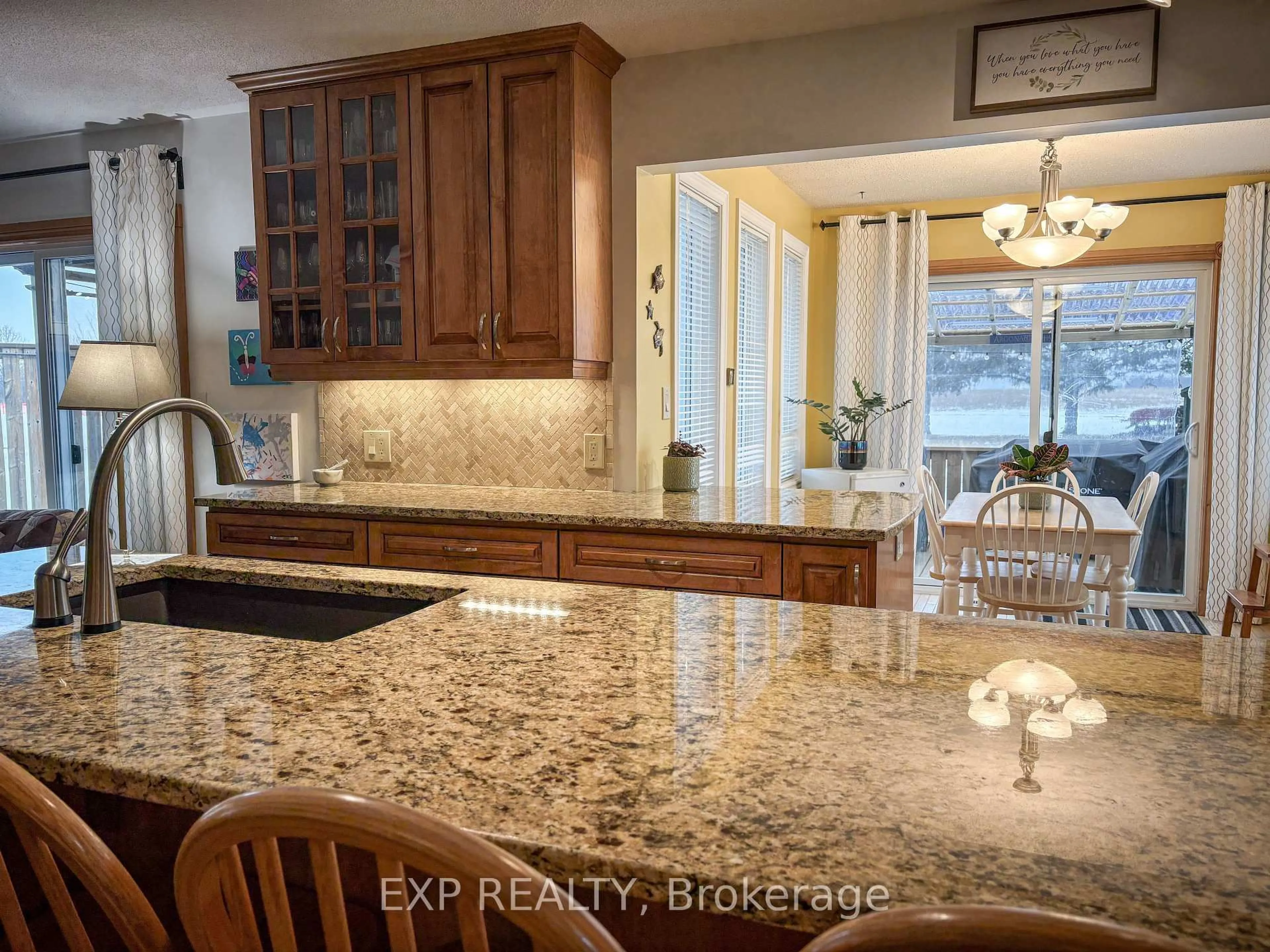 Open concept kitchen, ceramic/tile floor for 368 McAndrew Ave, Renfrew Ontario K7V 3X5