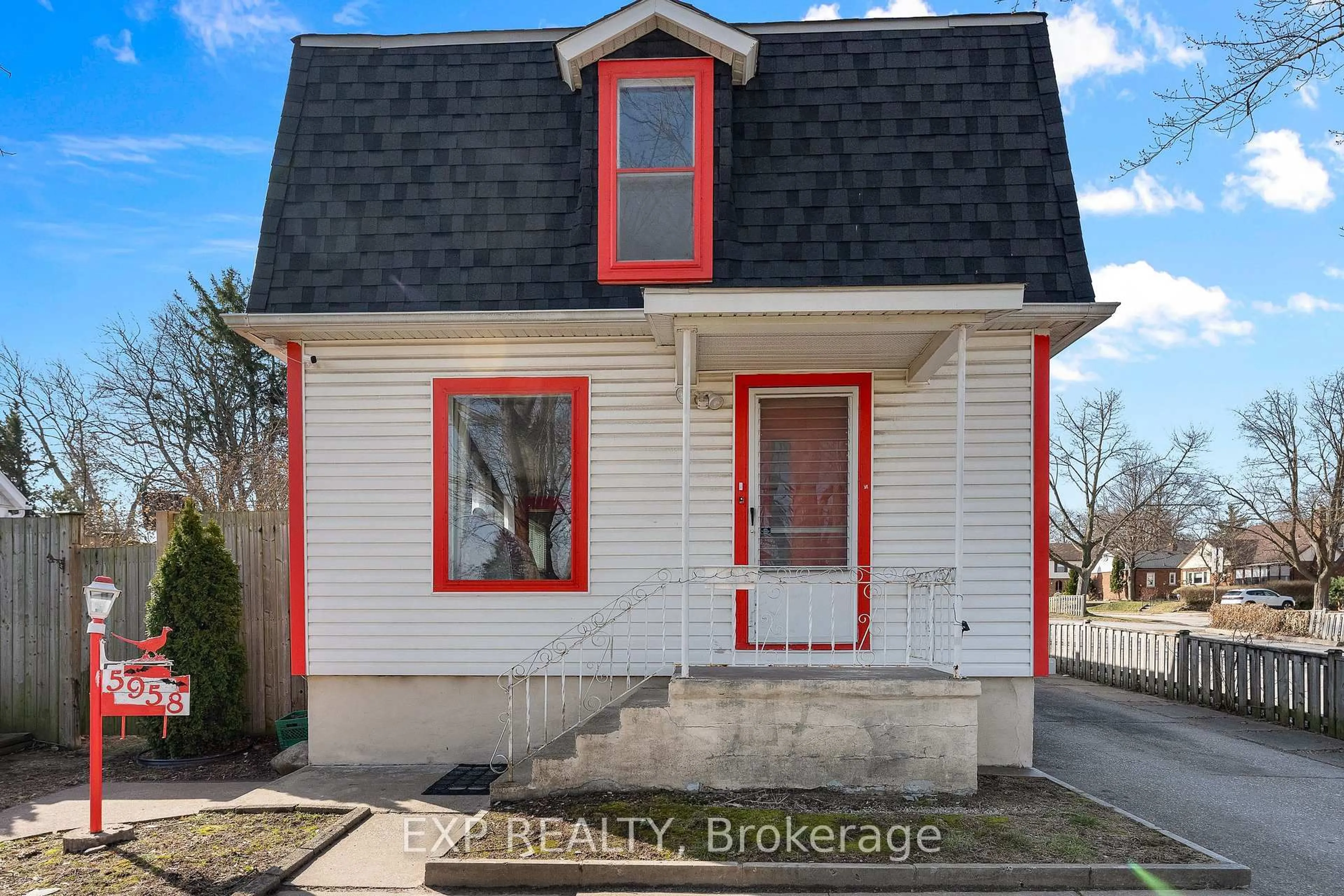 Unknown for 5958 Summer St, Niagara Falls Ontario L2G 1M3