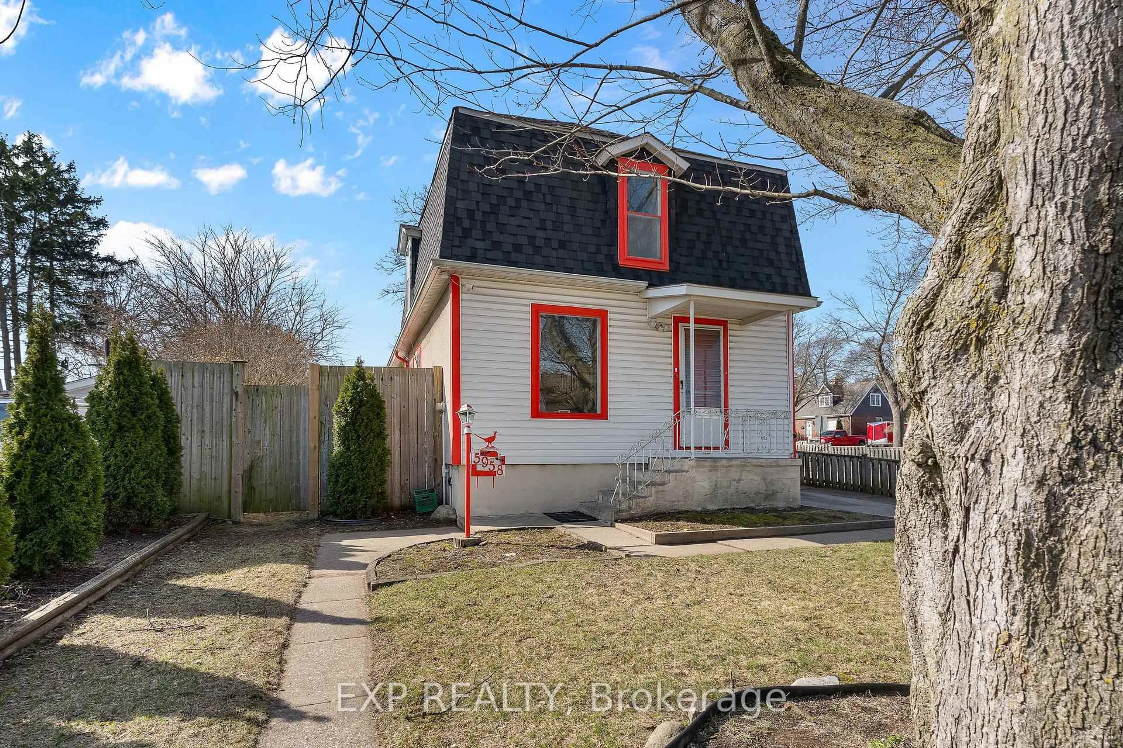 Unknown for 5958 Summer St, Niagara Falls Ontario L2G 1M3