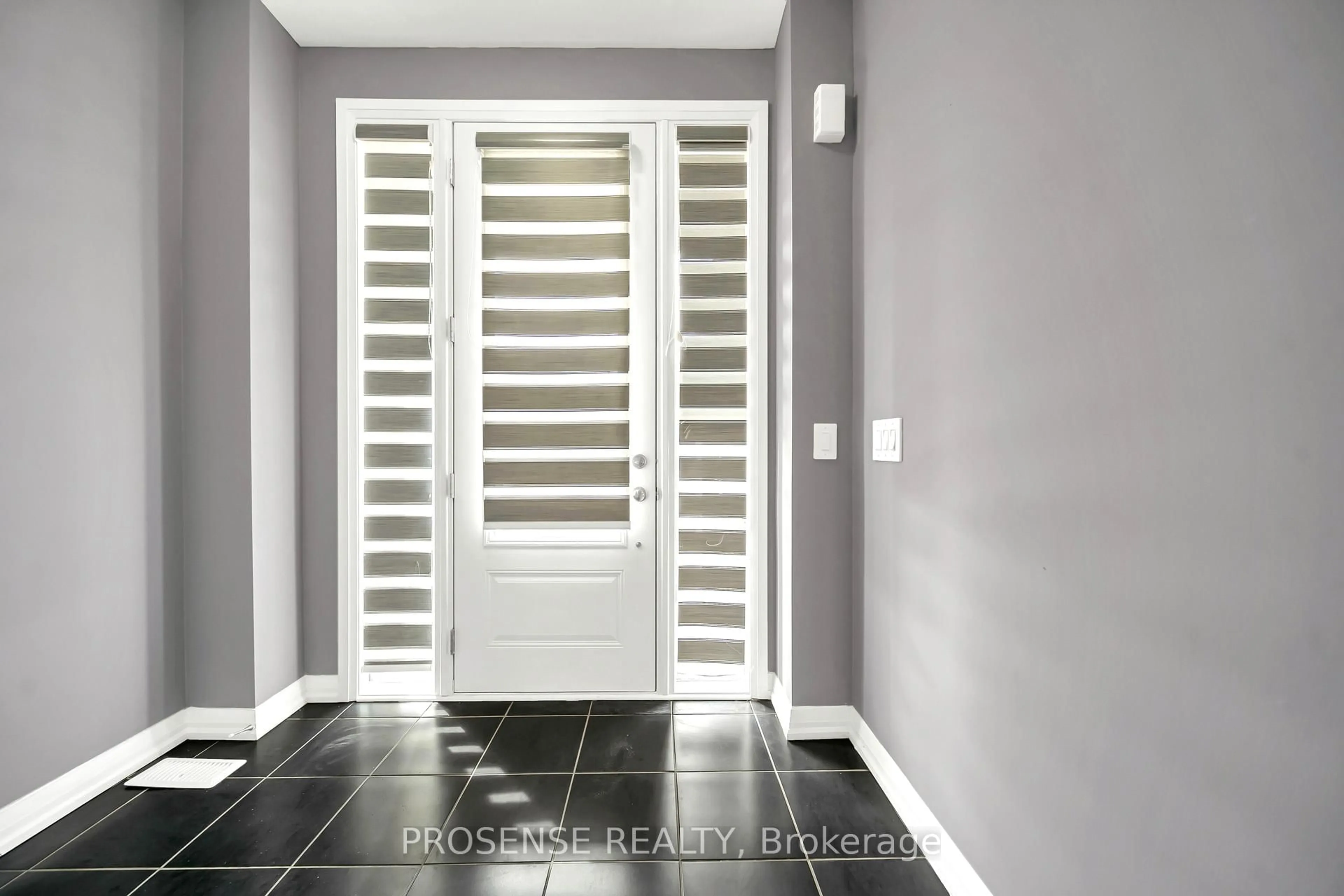 Indoor entryway for 24 Keenan St, Kawartha Lakes Ontario K9V 6C2