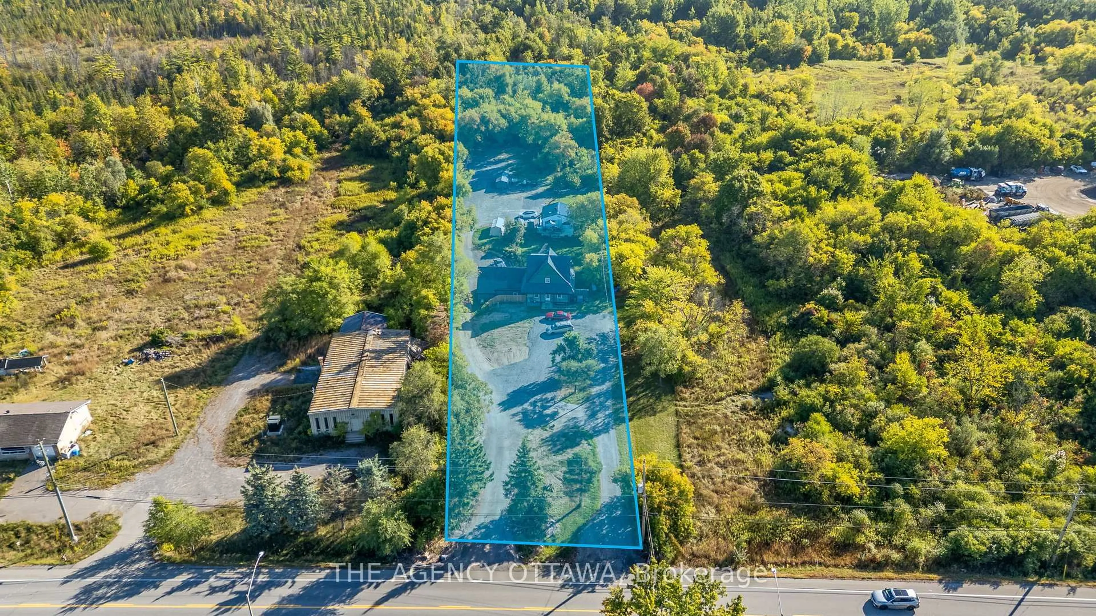 A pic from outside/outdoor area/front of a property/back of a property/a pic from drone, water/lake/river/ocean view for 4667 ALBION Rd, Ottawa Ontario K1X 1A4