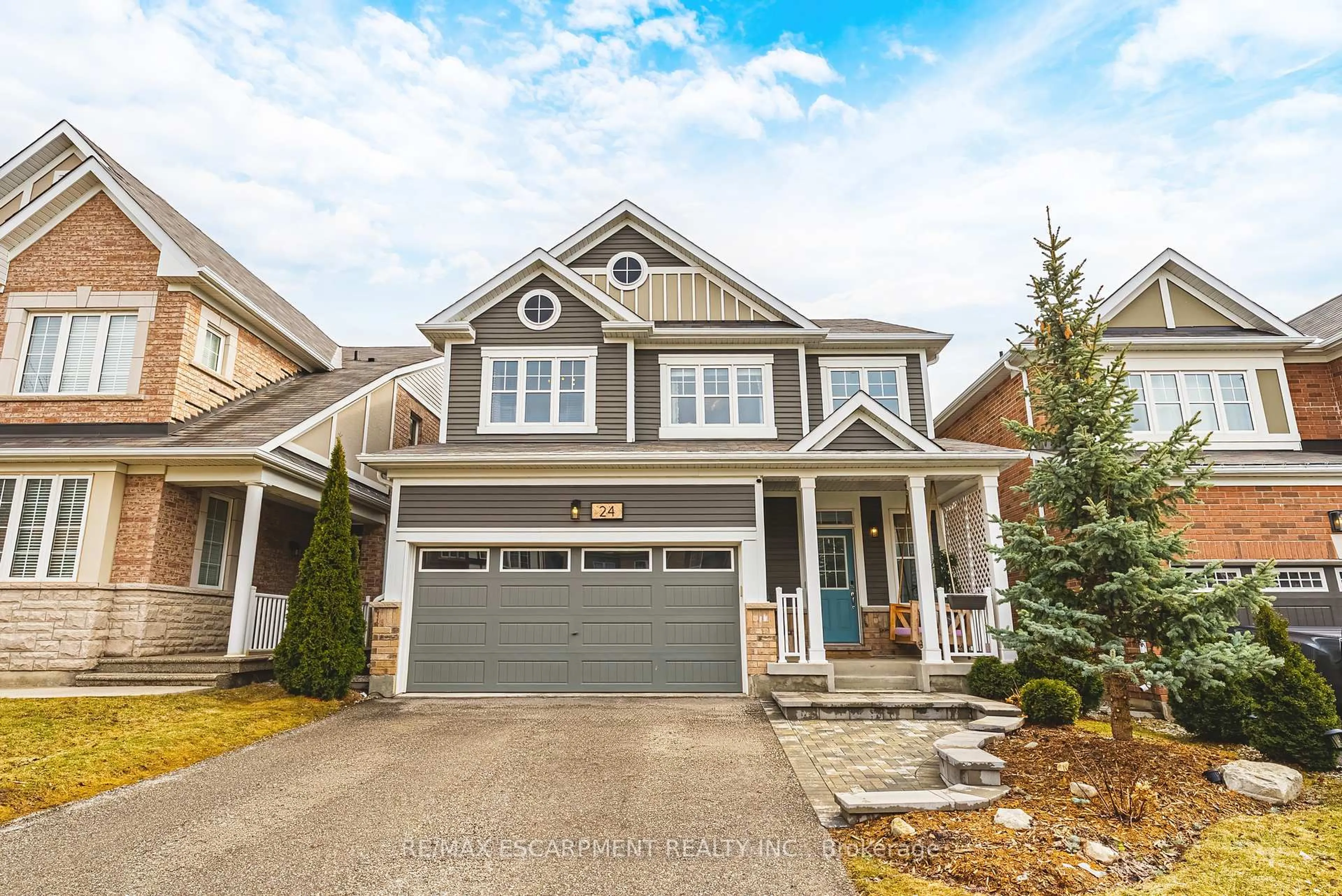 Home with vinyl exterior material, street for 24 STILLWATER Cres, Hamilton Ontario L8B 1V6