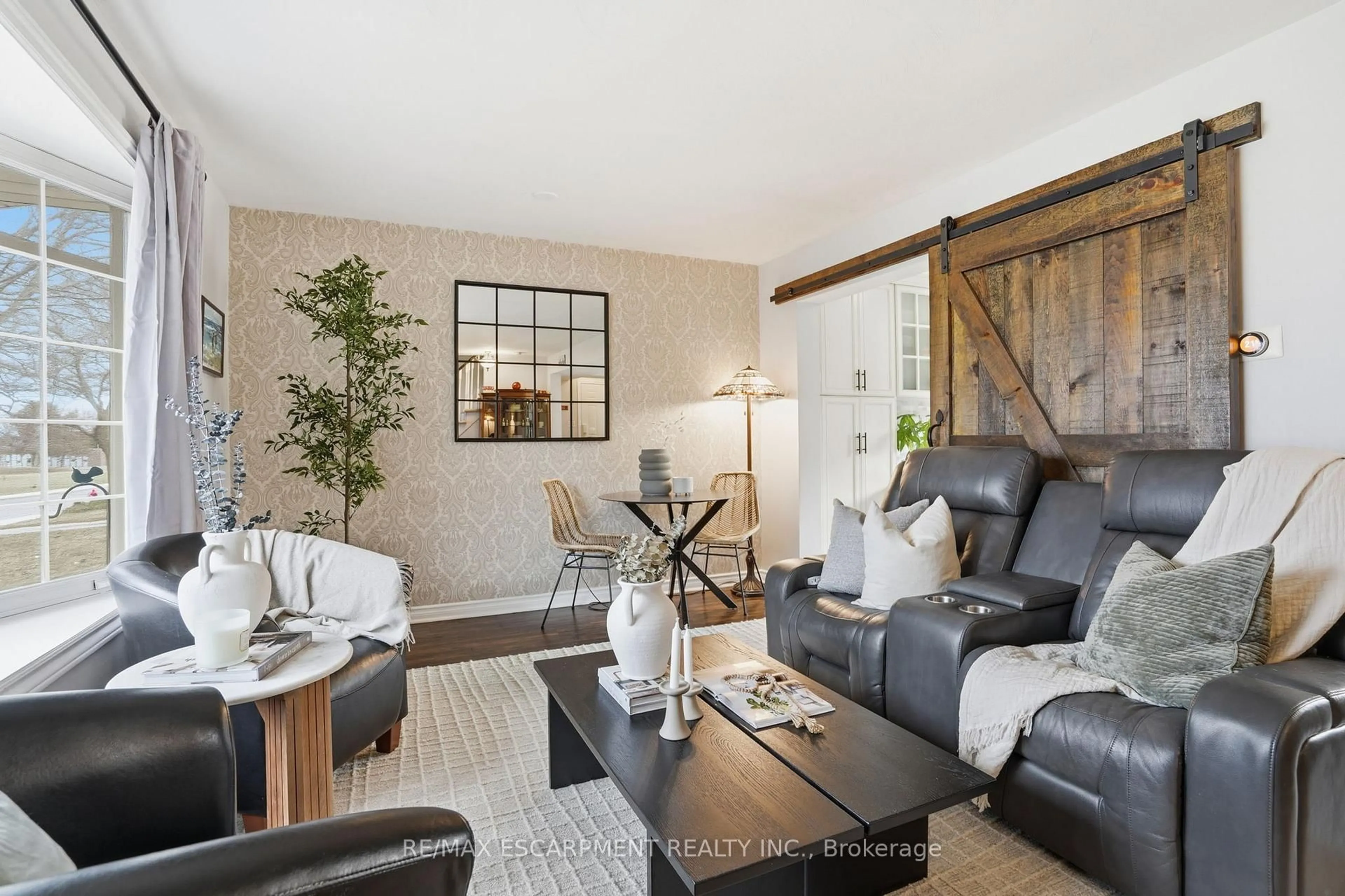 Living room with furniture, unknown for 65 Rolston Dr, Hamilton Ontario L9C 3X6