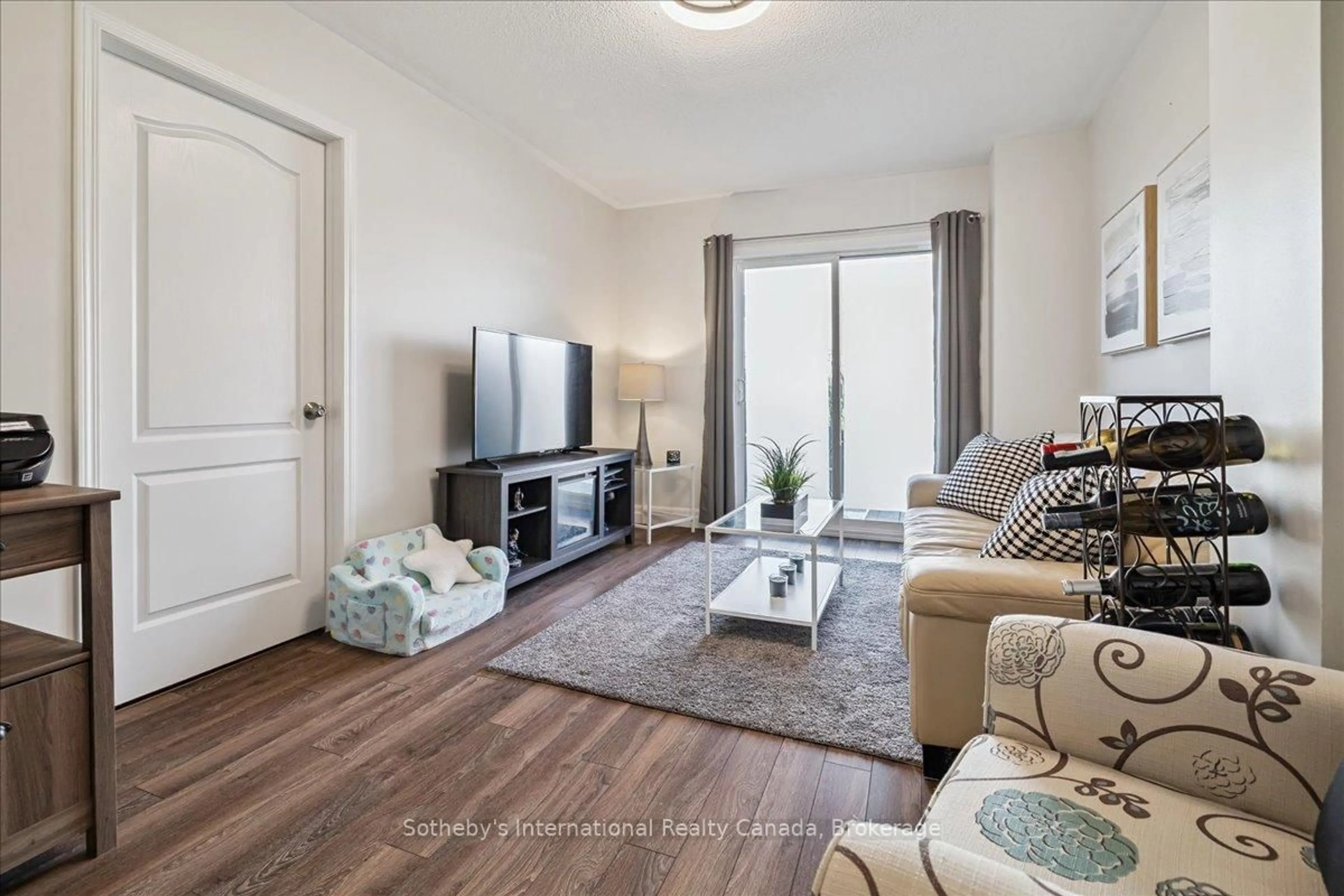 Living room with furniture, unknown for 470 Beach Blvd #69, Hamilton Ontario L8H 6X2