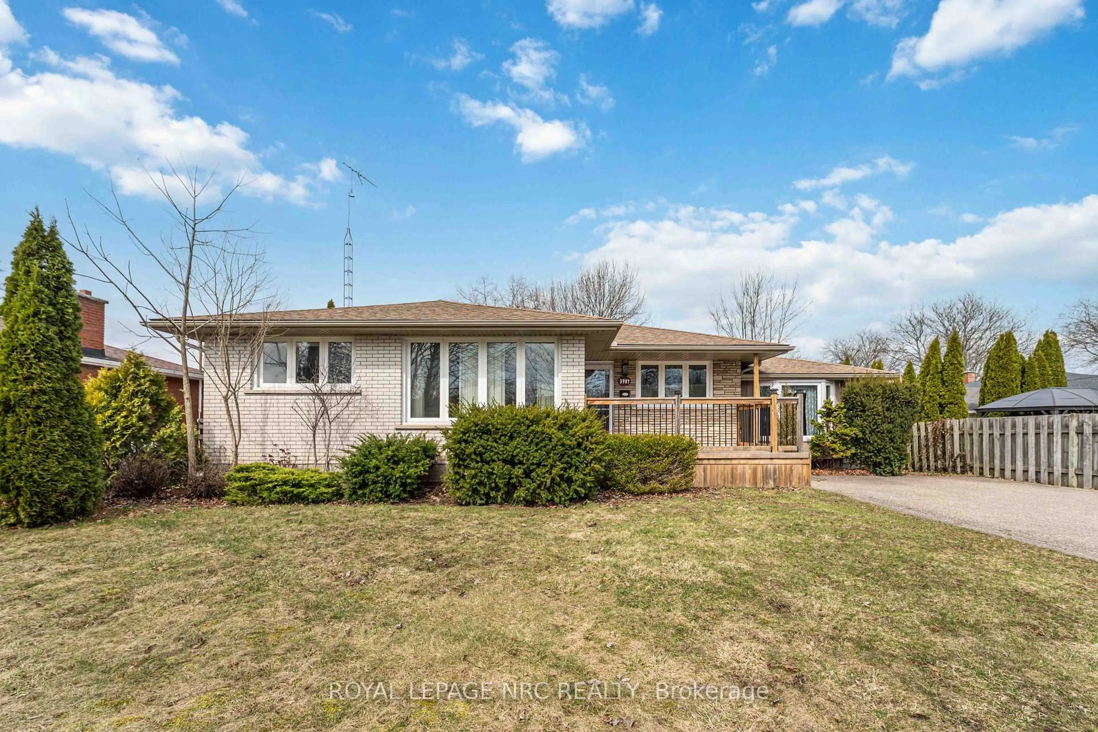 Unknown for 3987 Montcalm Cres, Niagara Falls Ontario L2G 6L9