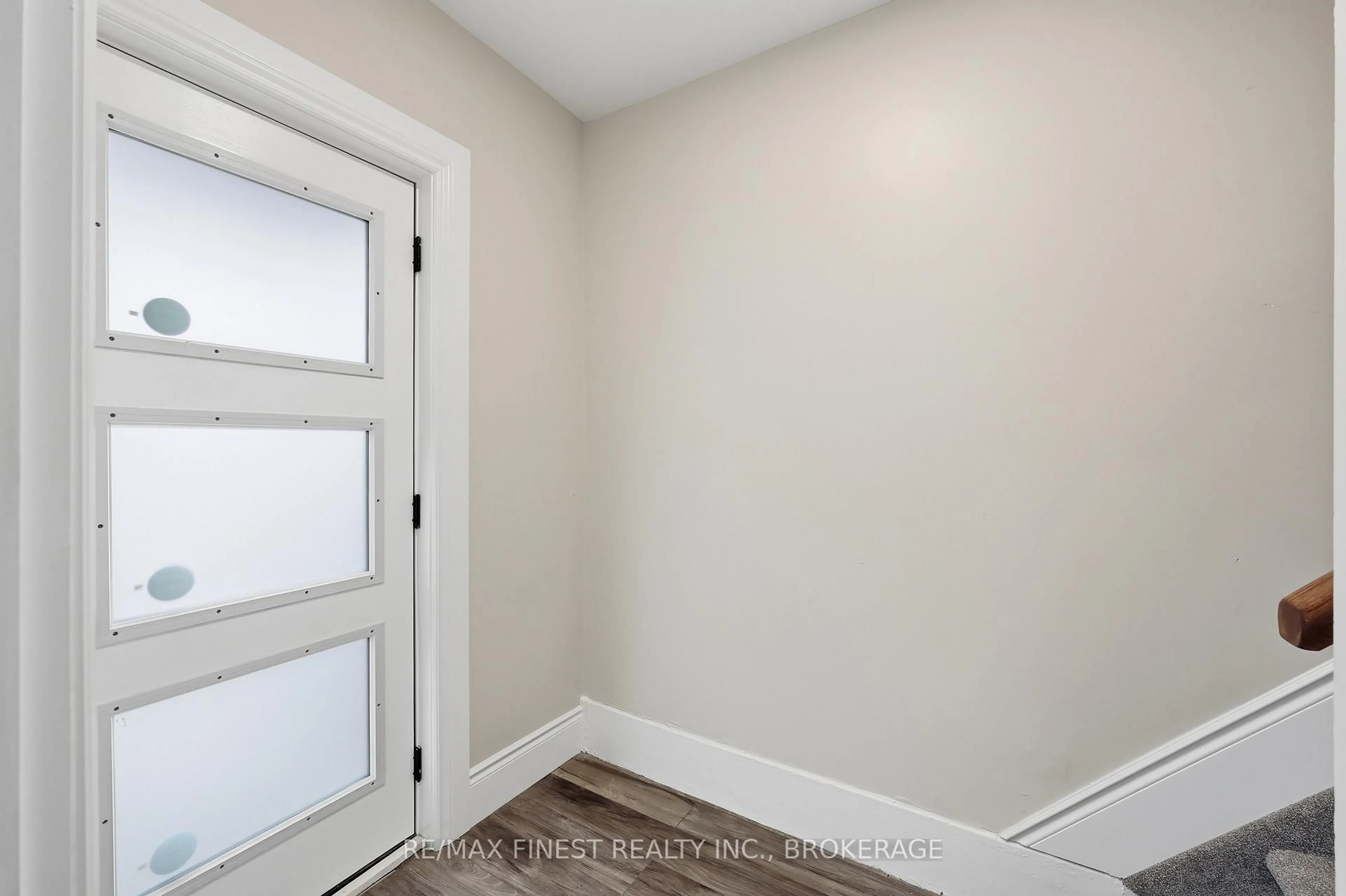 Unknown for 184 Montreal St, Kingston Ontario K7K 3G4