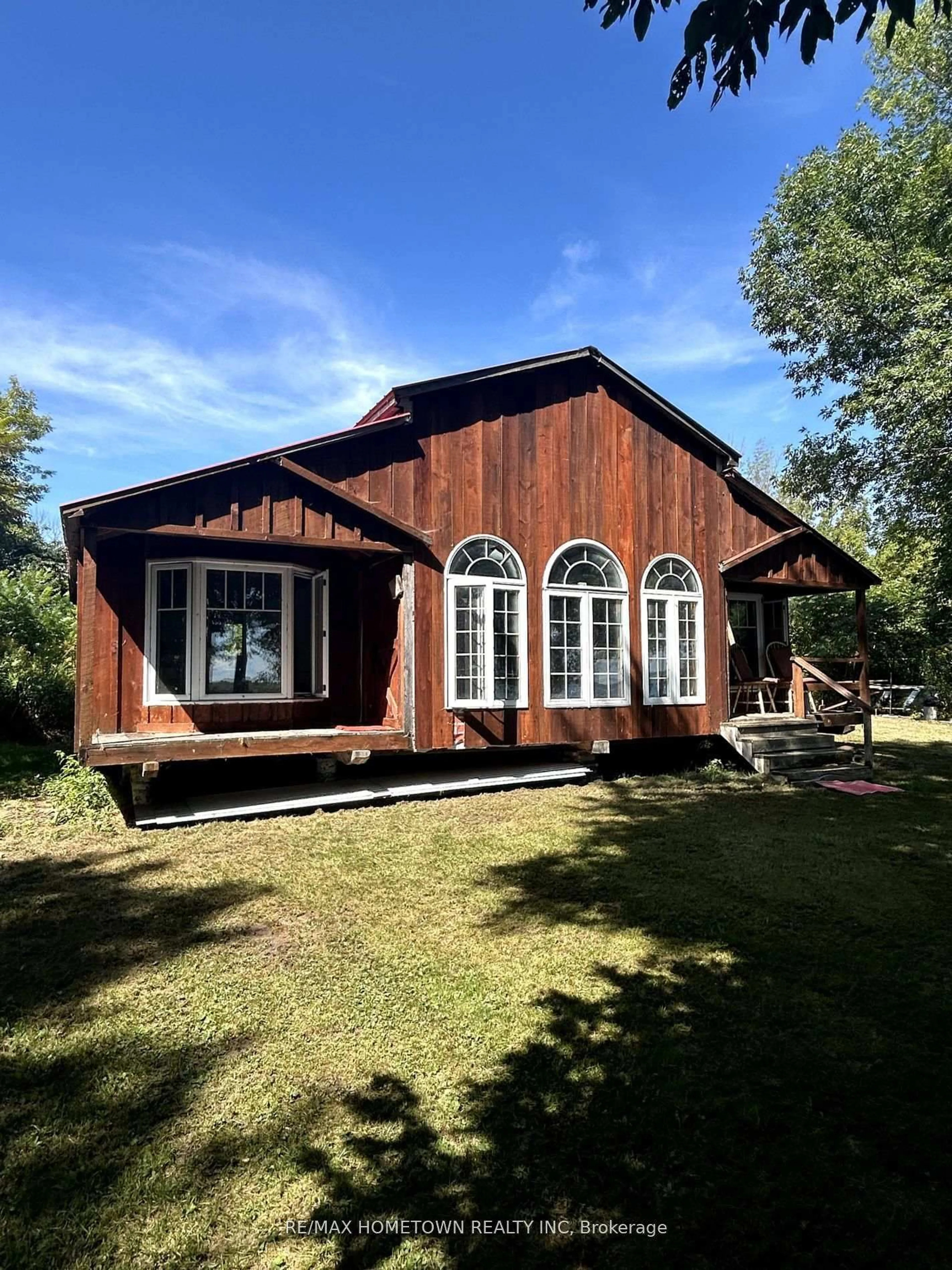 Home with brick exterior material, building for 8 ST. FRANCIS Island, South Glengarry Ontario K0C 2E0