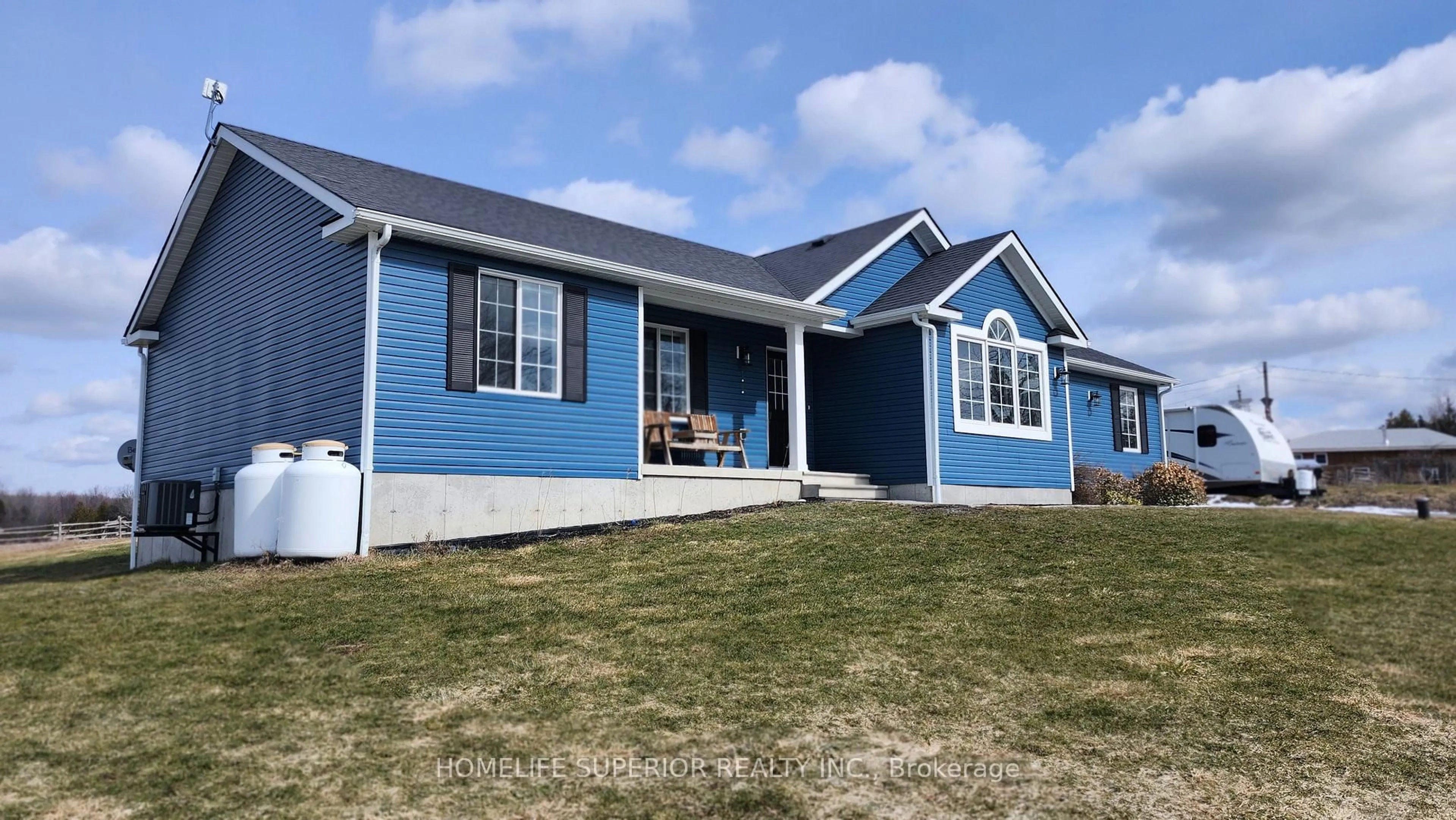 Home with vinyl exterior material, unknown for 307 Tracey Rd, Belleville Ontario K0K 2Y0