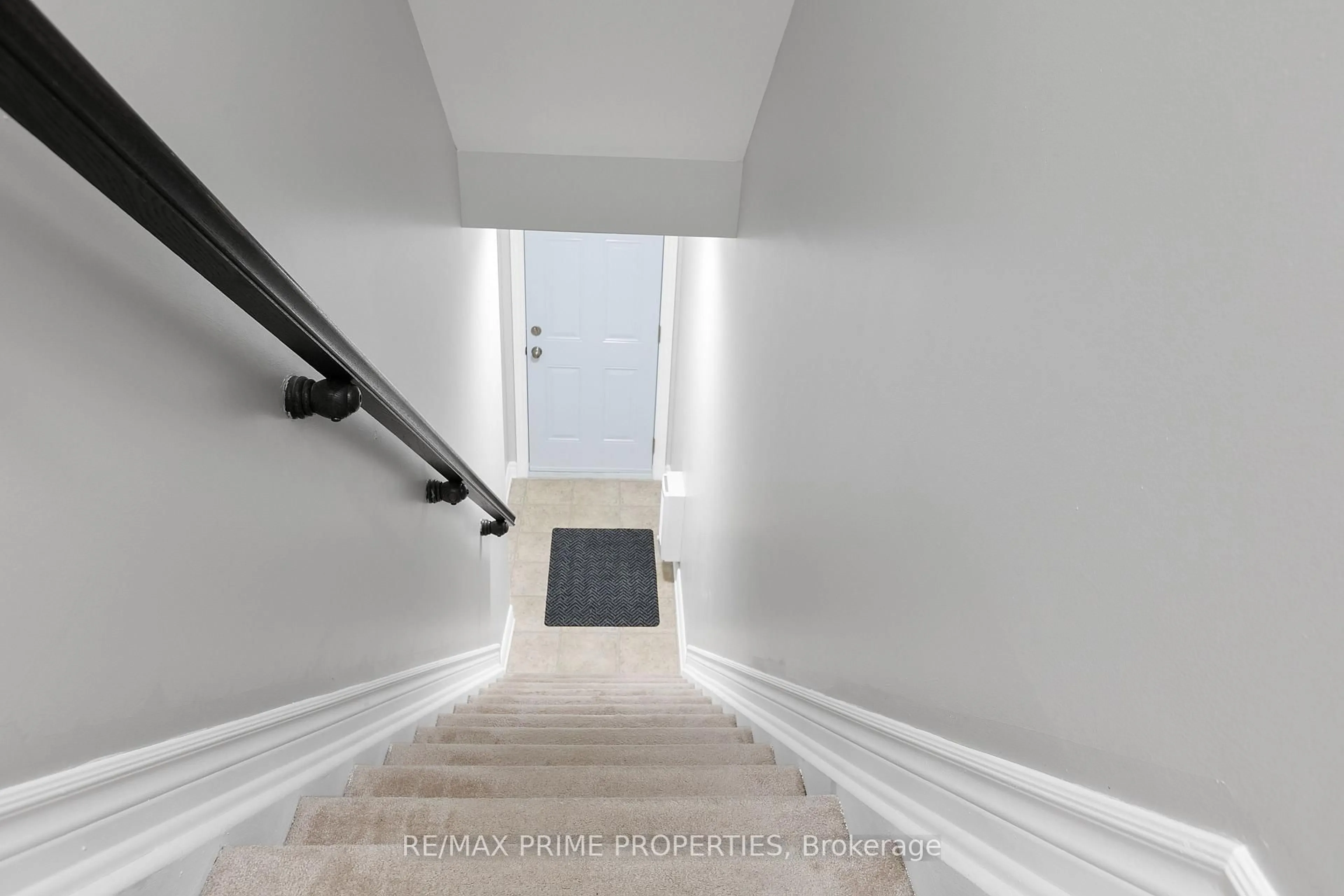 Stairs for 166 Bluestone Private, Ottawa Ontario K4A 0X7