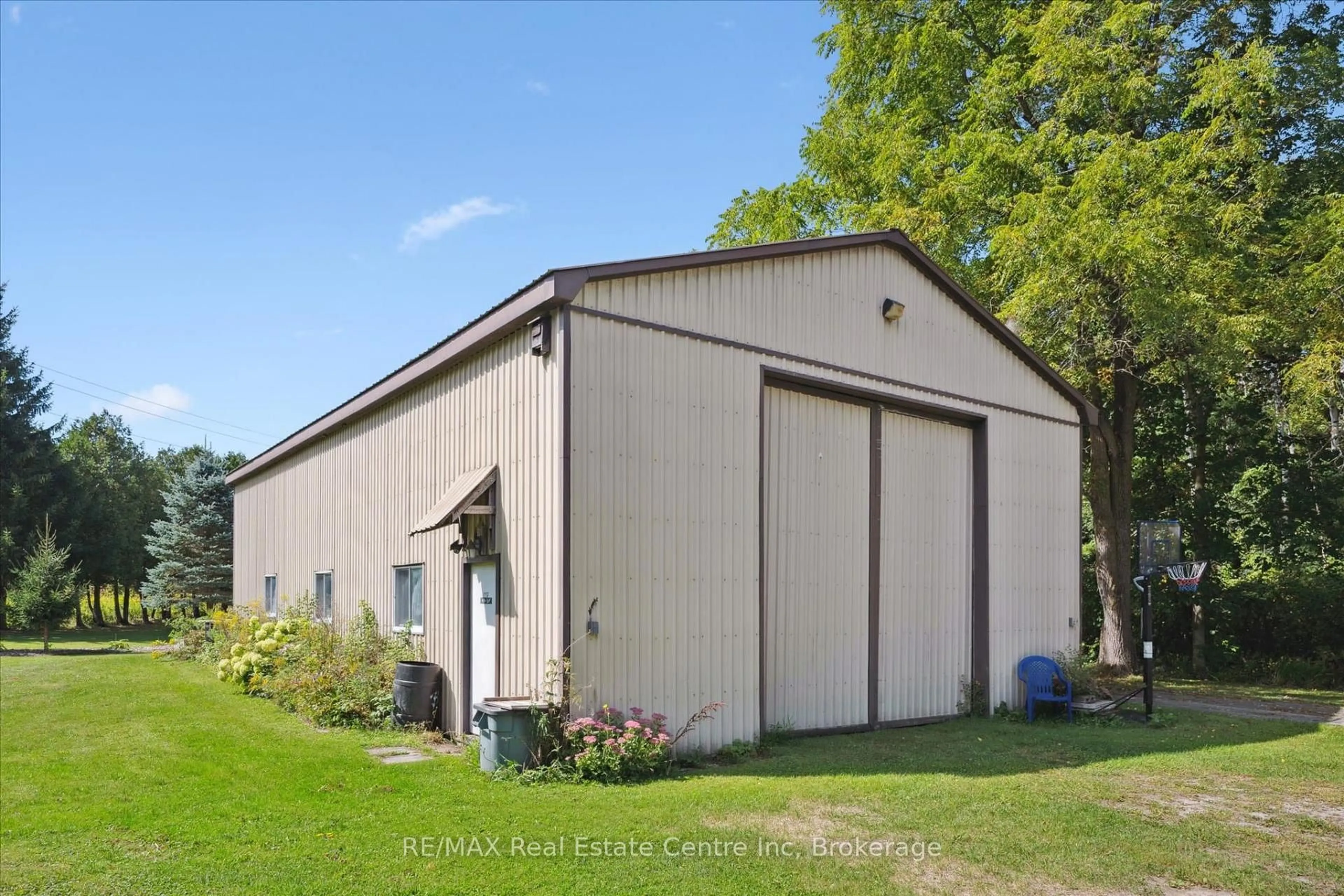 Shed for 4978 Seventh Line, Guelph/Eramosa Ontario N0B 2K0