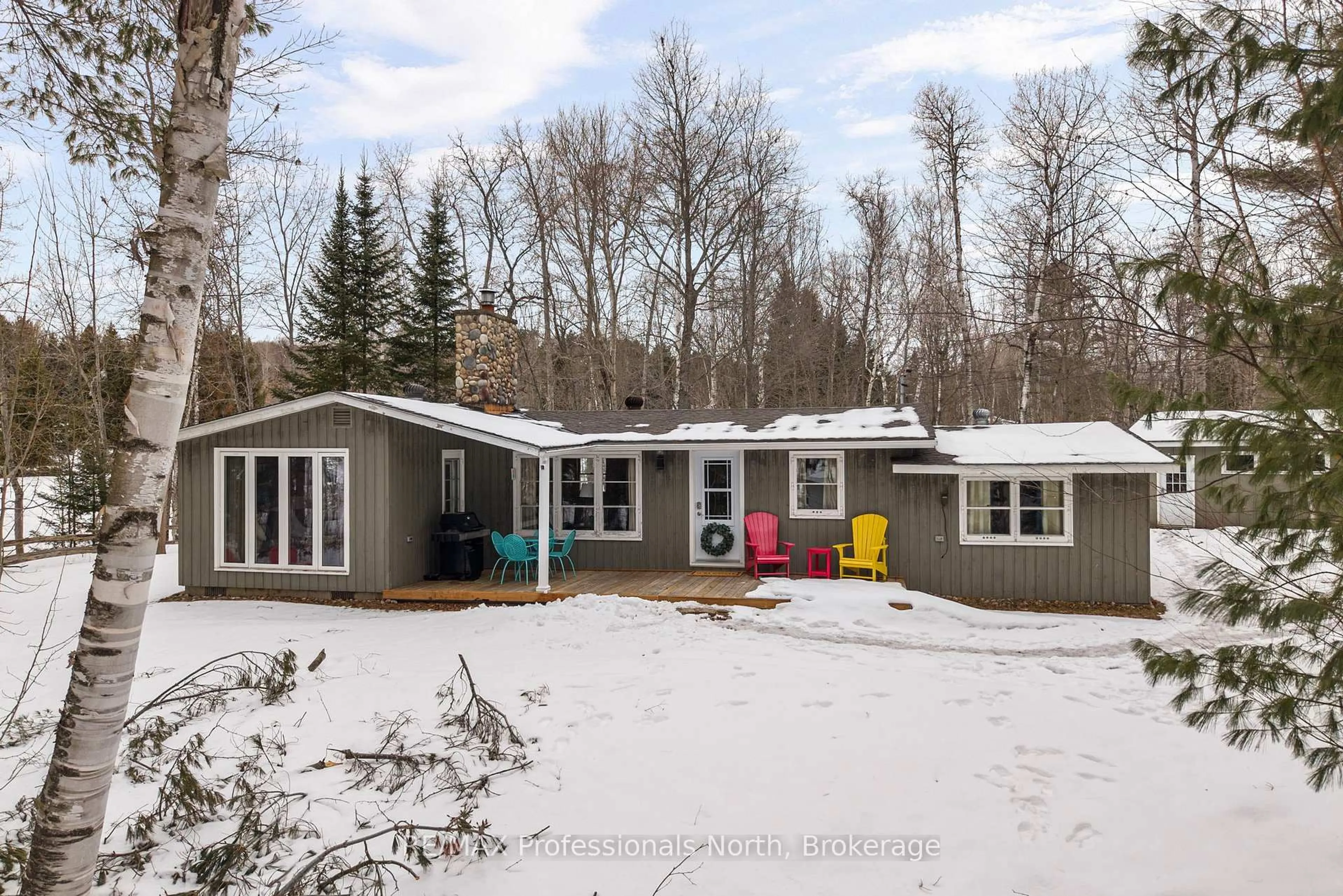 Home with vinyl exterior material, street for 2220 60 Highway, Lake of Bays Ontario P1H 2J6