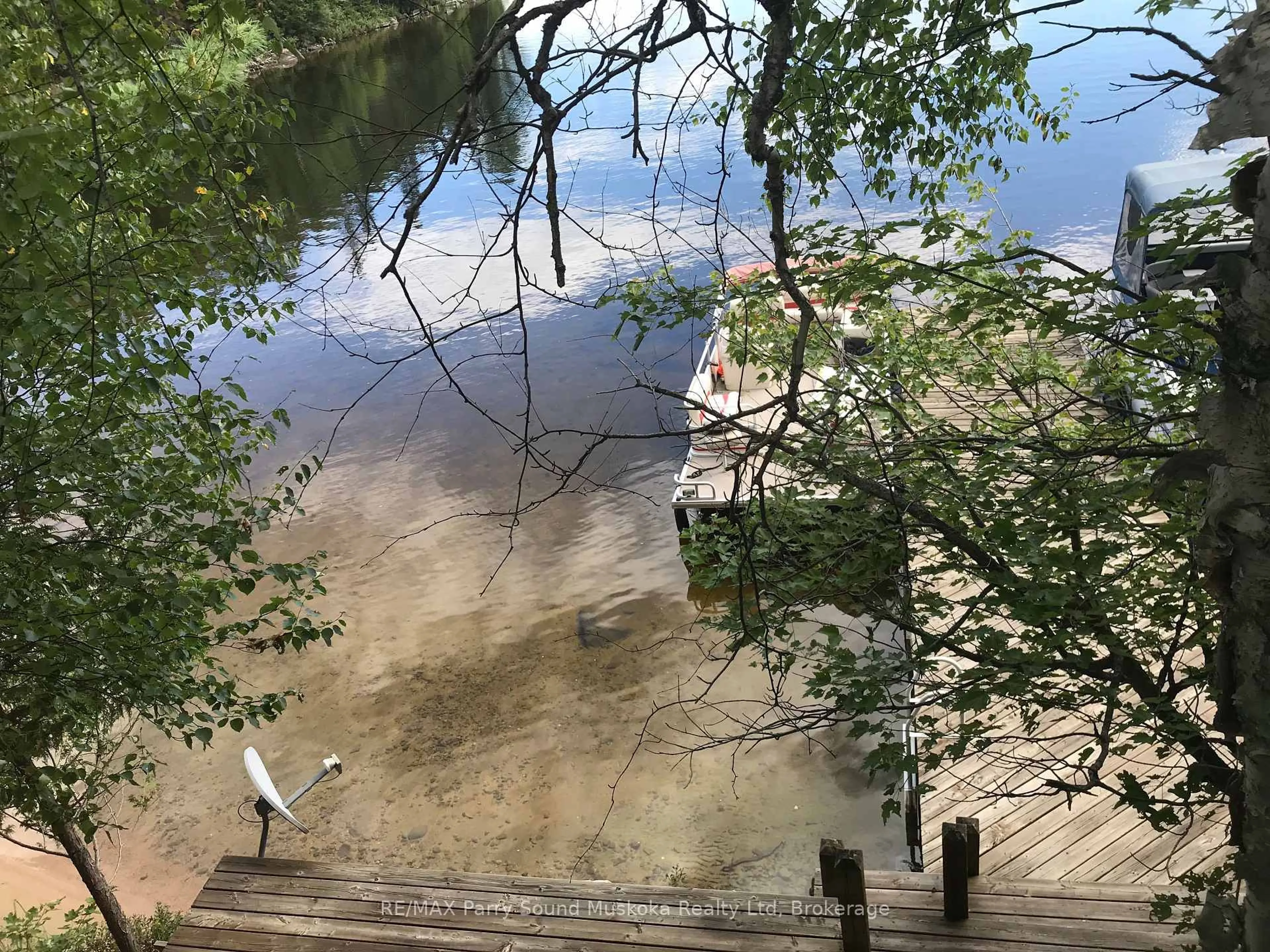 A pic from outside/outdoor area/front of a property/back of a property/a pic from drone, water/lake/river/ocean view for 1292 Memesagamesing Lake, Parry Sound Remote Area Ontario P0H 1S0
