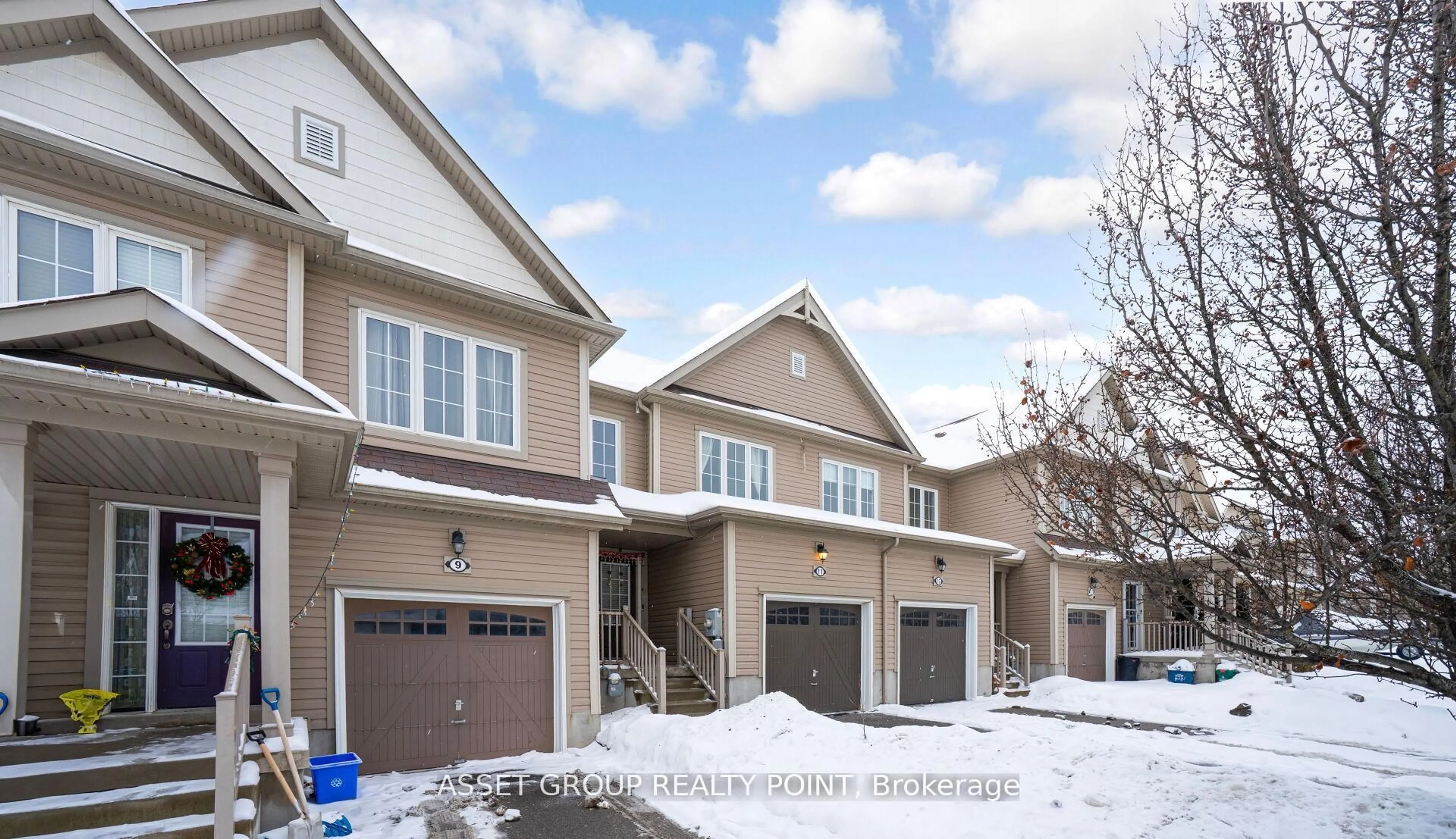 Unknown for 11 Dwyer Crt, Brantford Ontario N3T 0B7