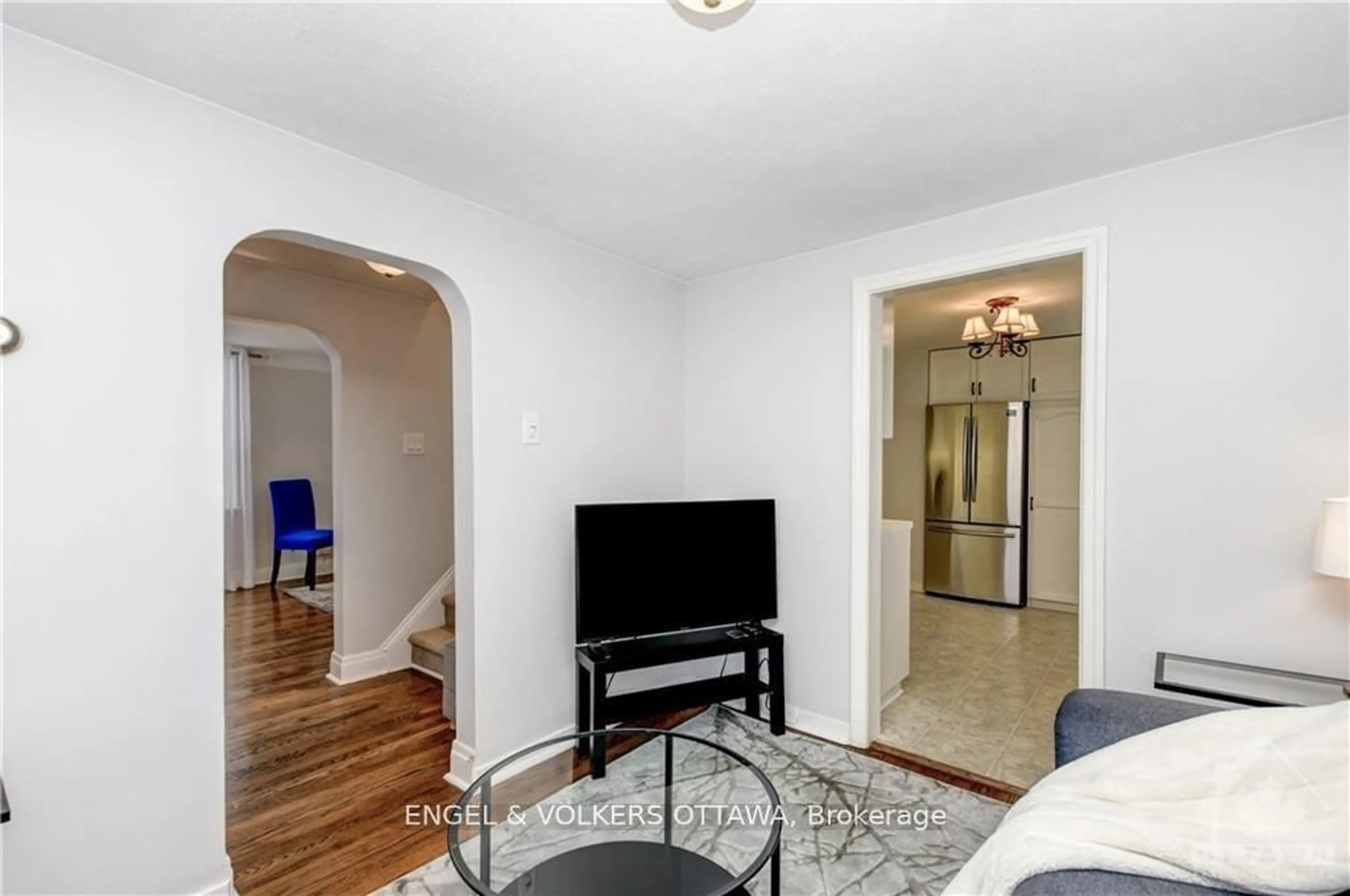 Unknown for 317 SUMMIT Ave, Ottawa Ontario K1H 5Z9