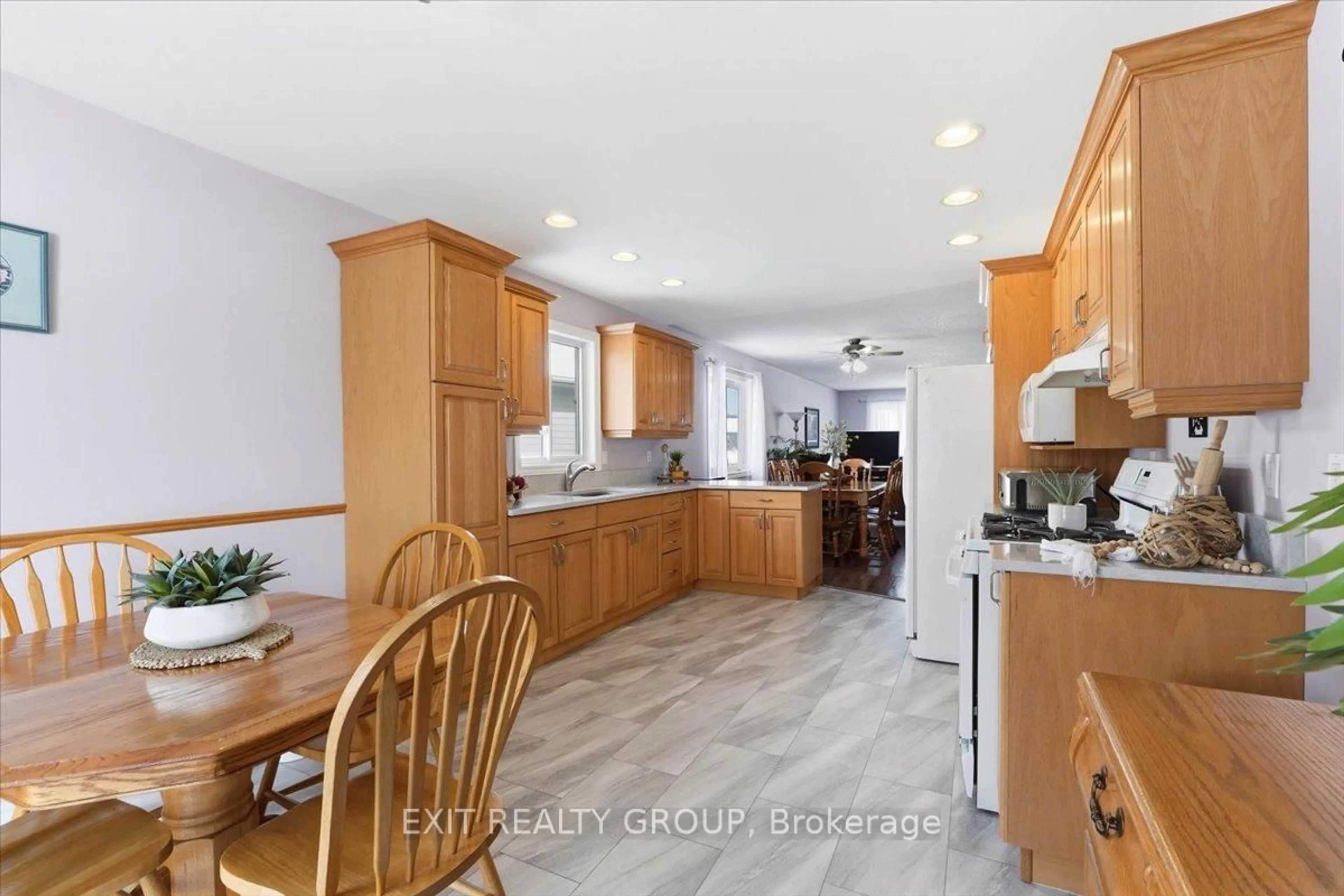 Open concept kitchen, ceramic/tile floor for 14 Stonegate Cres, Hastings Ontario K0K 2C0