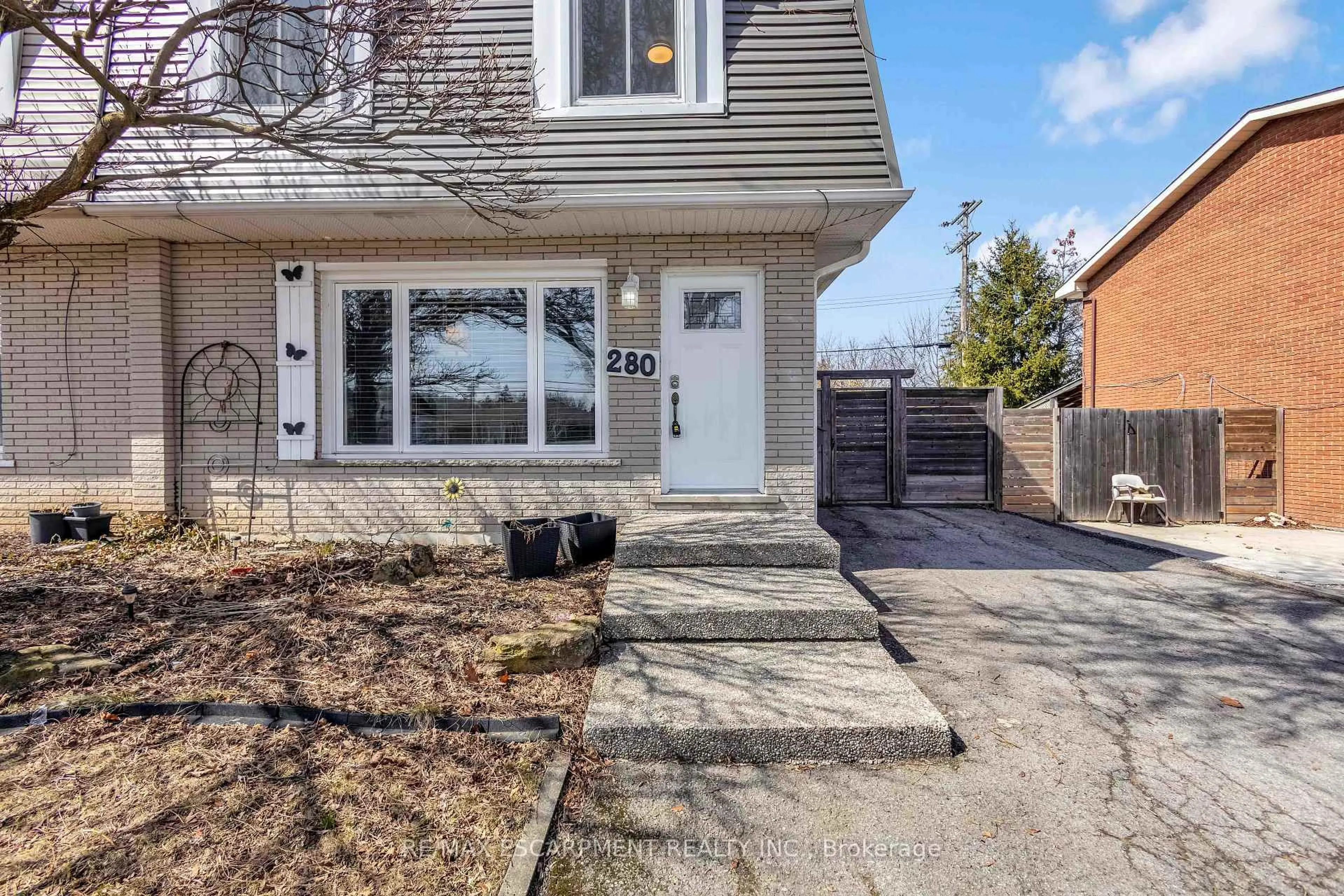 Home with brick exterior material, street for 280 Quigley St, Hamilton Ontario L8K 5N1