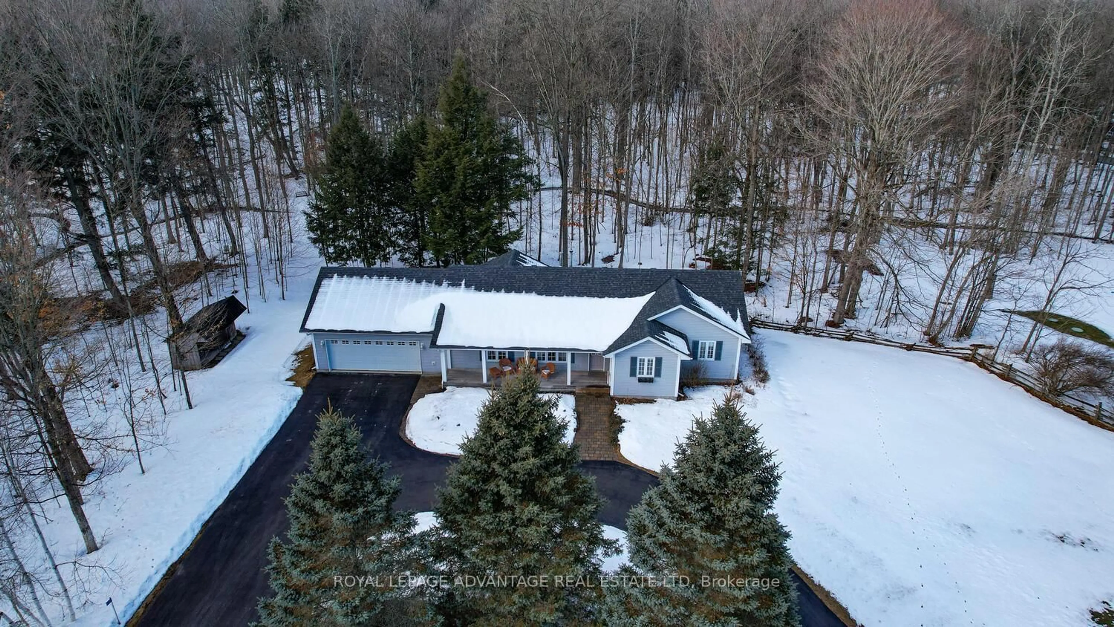 A pic from outside/outdoor area/front of a property/back of a property/a pic from drone, unknown for 130 Robert Ru, Perth Ontario K7H 3C7