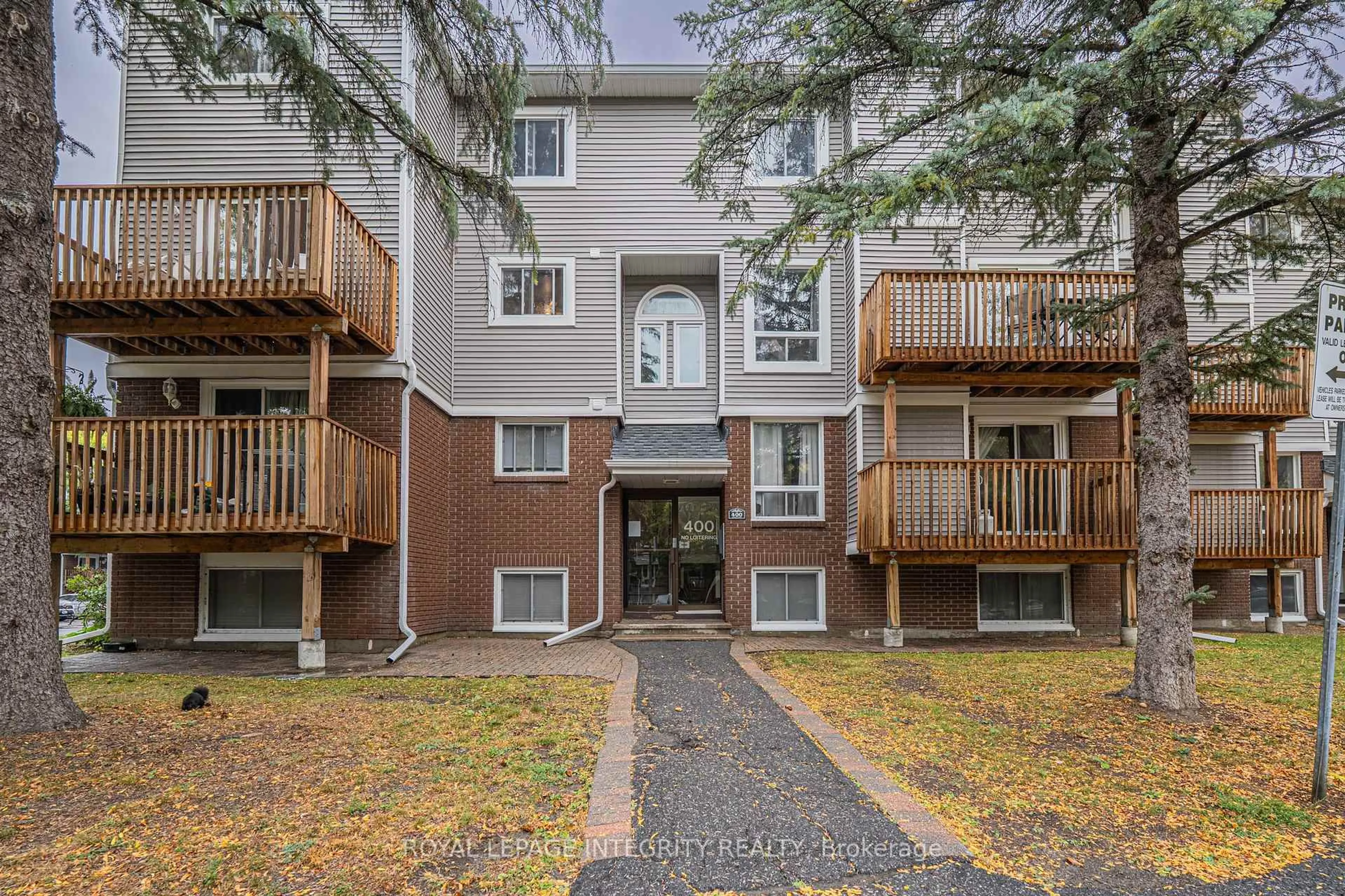 Patio, unknown for 400 FENERTY Crt #5, Kanata Ontario K2L 3A9