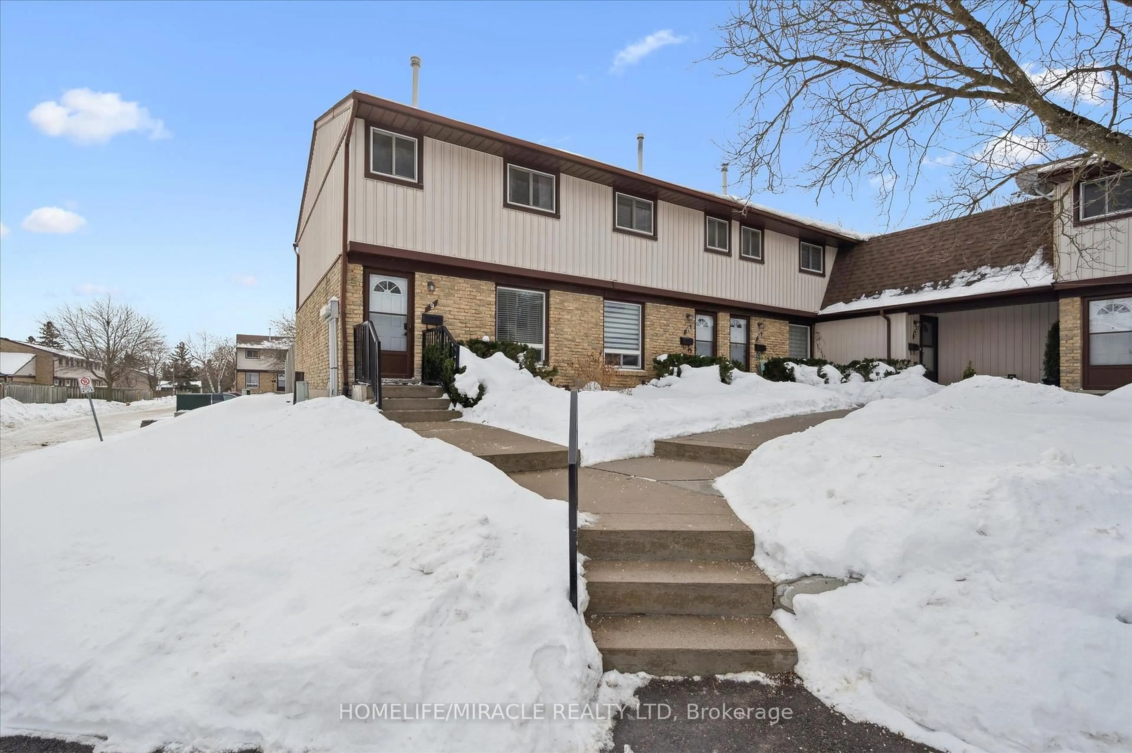 Unknown for 210 Glamis Rd #9, Cambridge Ontario N1R 6L3