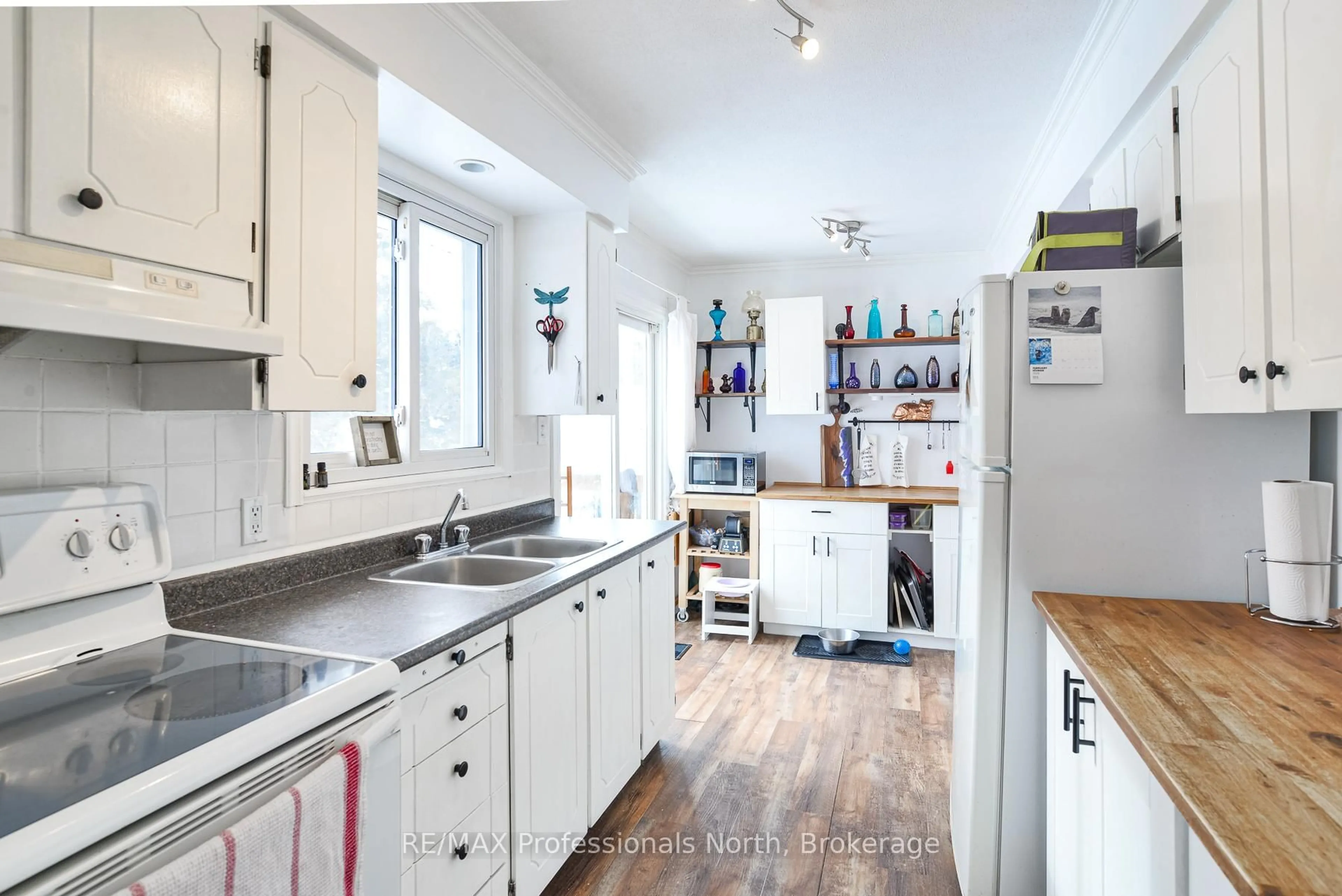 Unknown for 76 Westvale Dr, Bracebridge Ontario P1L 1B3