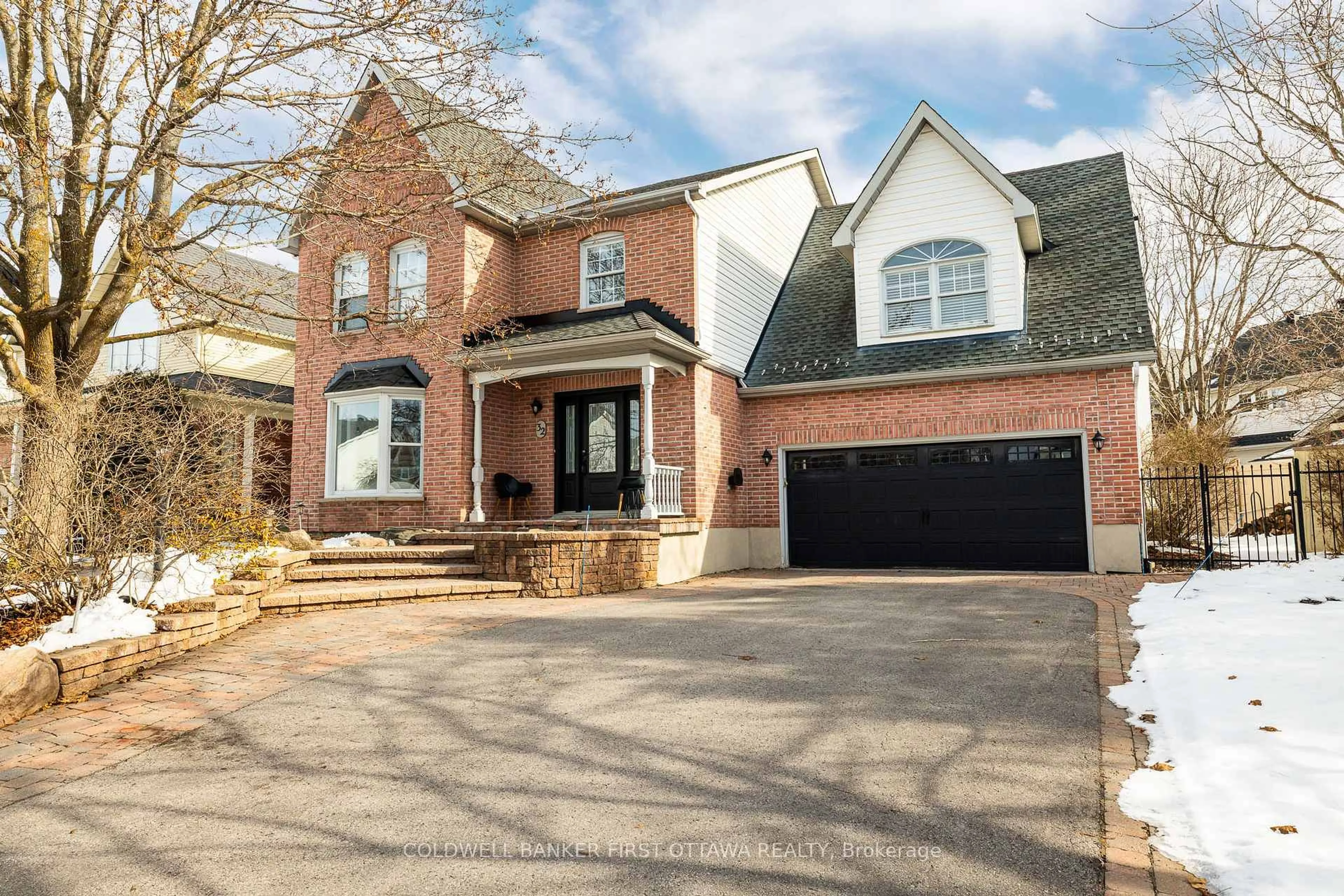 Home with brick exterior material, street for 32 Kyle Ave, Stittsville Ontario K2S 1G9