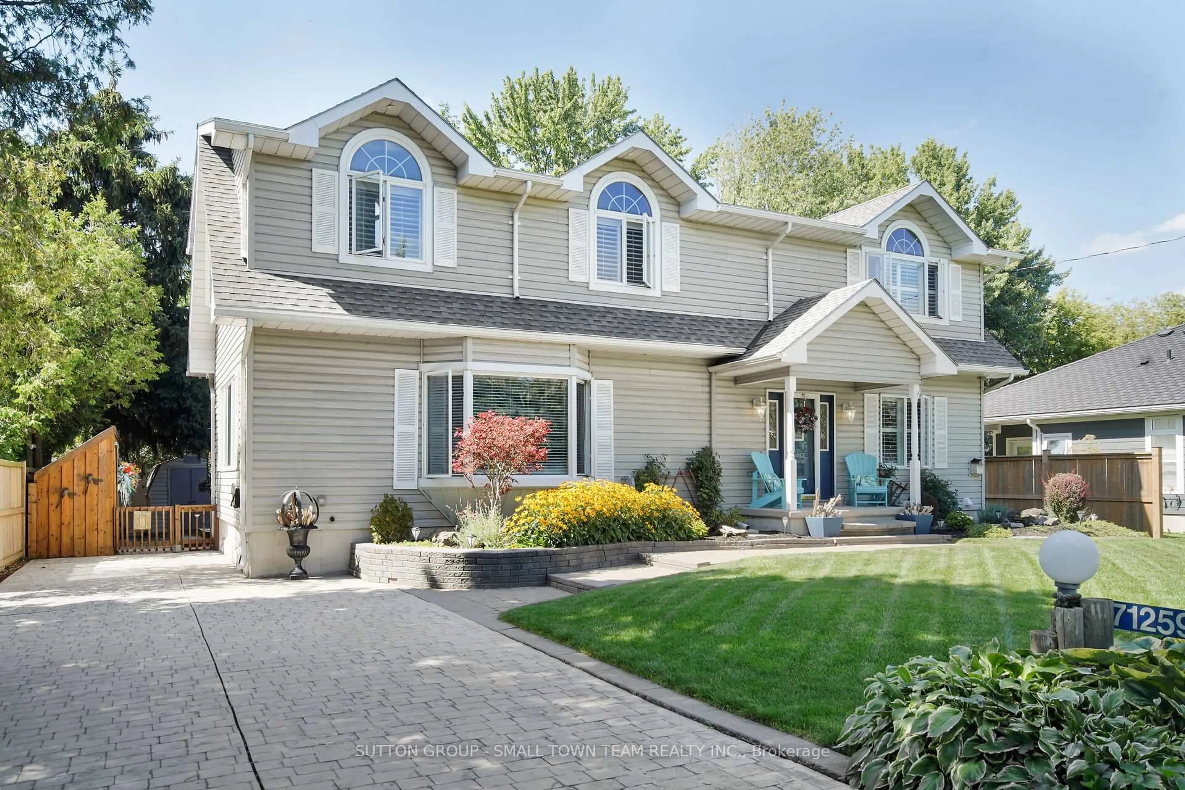 Home with vinyl exterior material, street for 71259 William St, Bluewater Ontario N0M 1N0