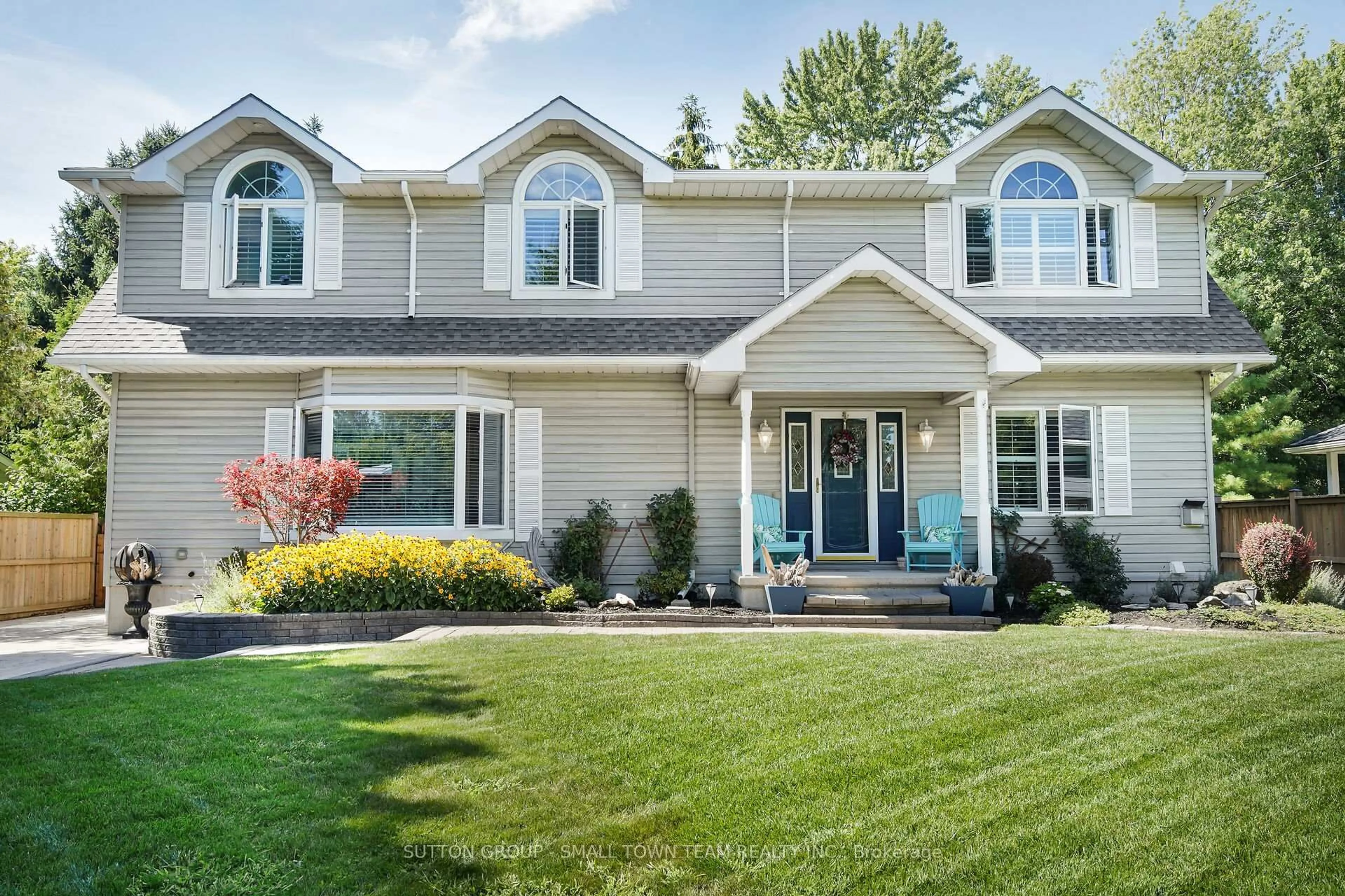 Home with vinyl exterior material, street for 71259 William St, Bluewater Ontario N0M 1N0