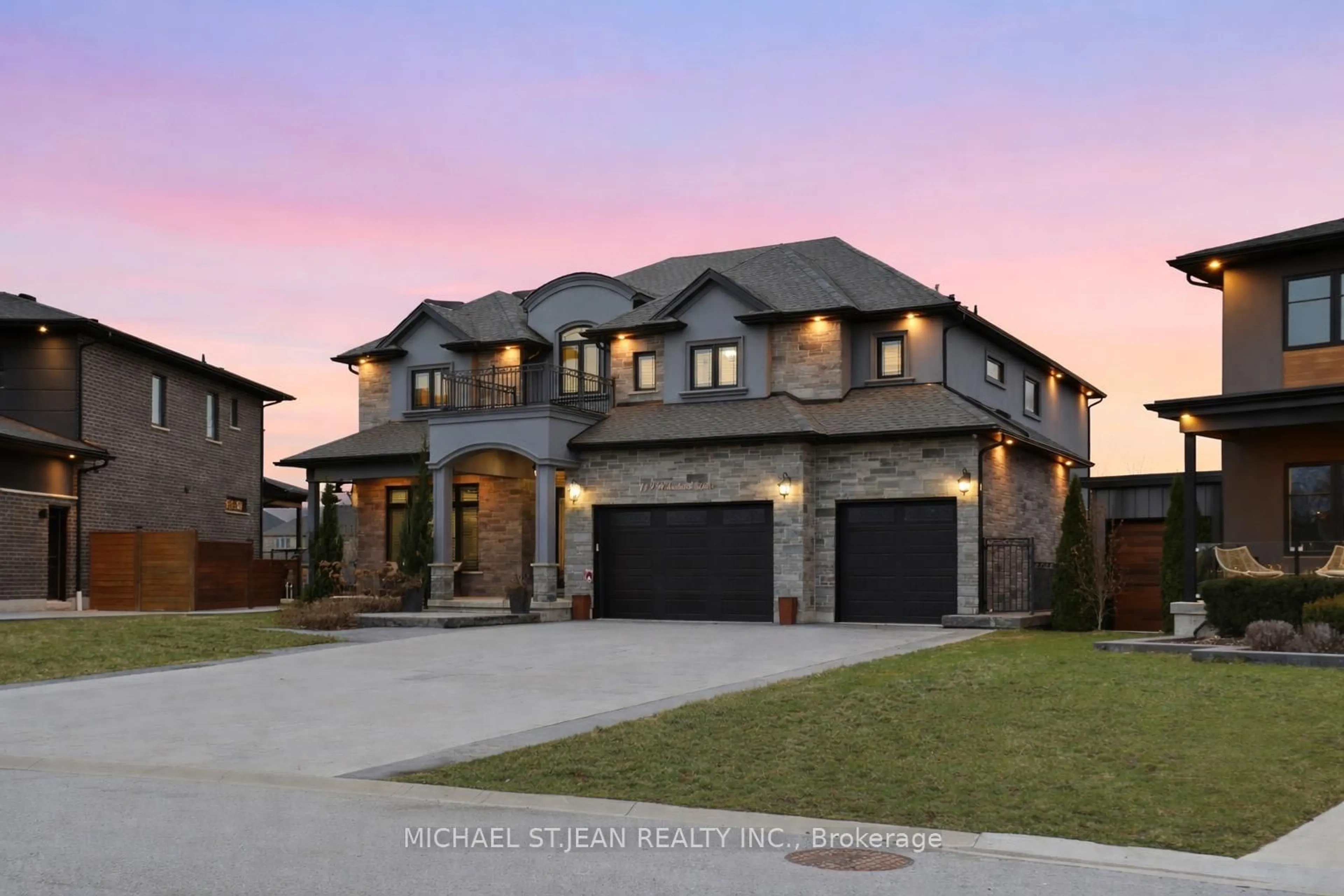 Home with brick exterior material, street for 119 Willowbrook Dr, Welland Ontario L3C 0G2