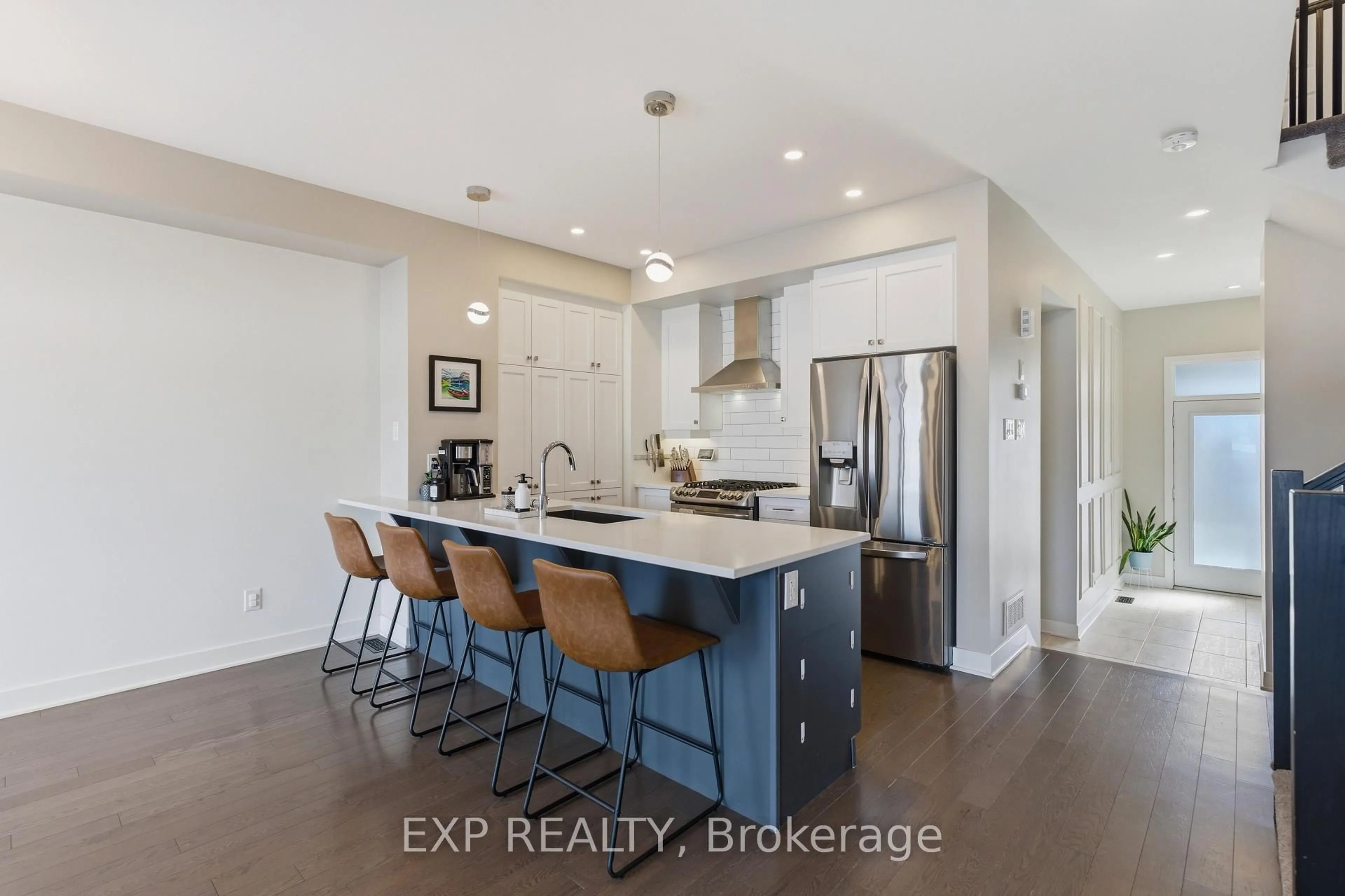 Open concept kitchen, ceramic/tile floor for 177 Longworth Ave, Ottawa Ontario K1T 0T2