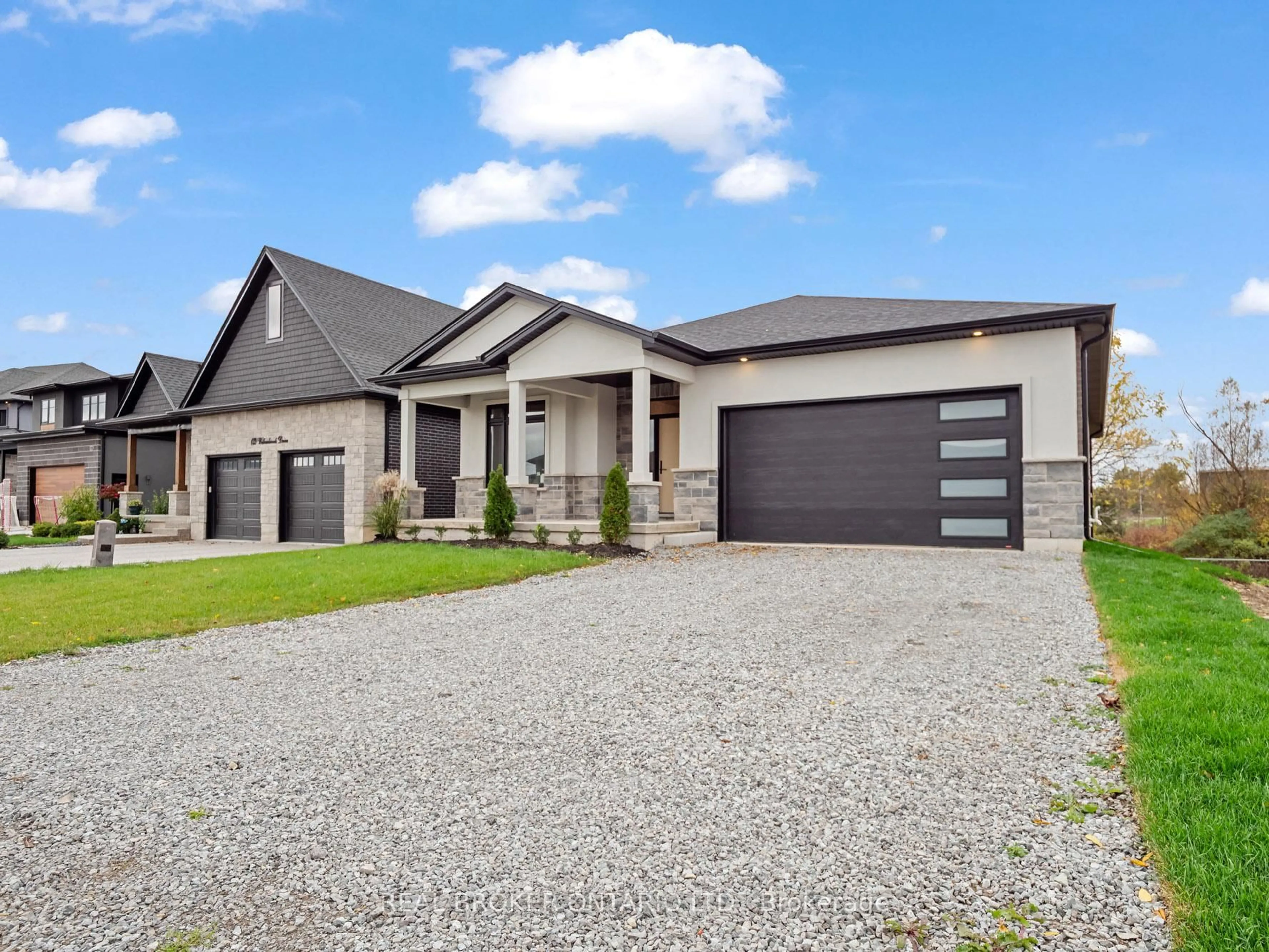 Home with brick exterior material, street for 149 Willowbrook Dr, Welland Ontario L3C 0G2