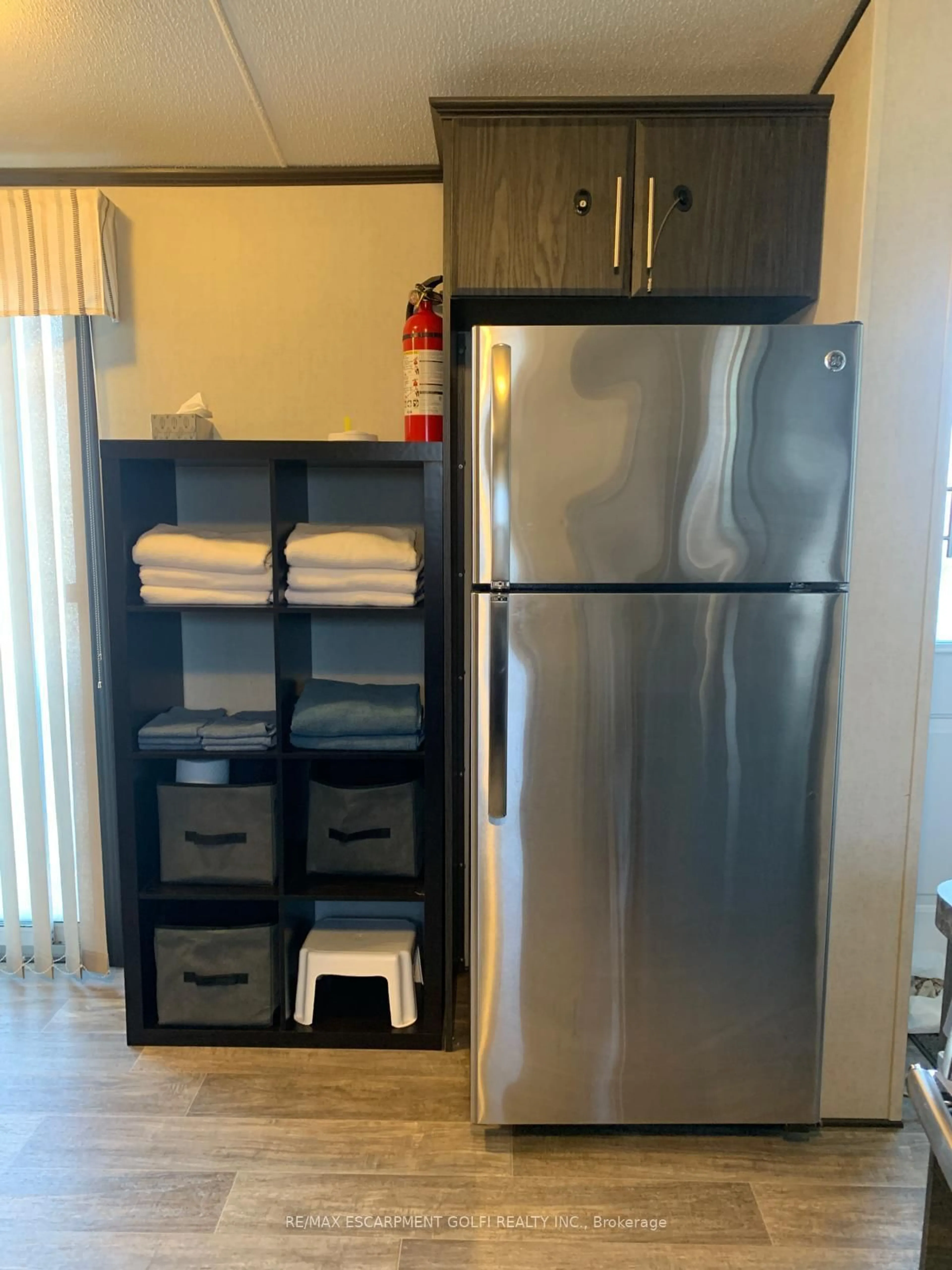 Standard kitchen, unknown for 1501 Line 8 Rd #502, Niagara-on-the-Lake Ontario L0S 1J0