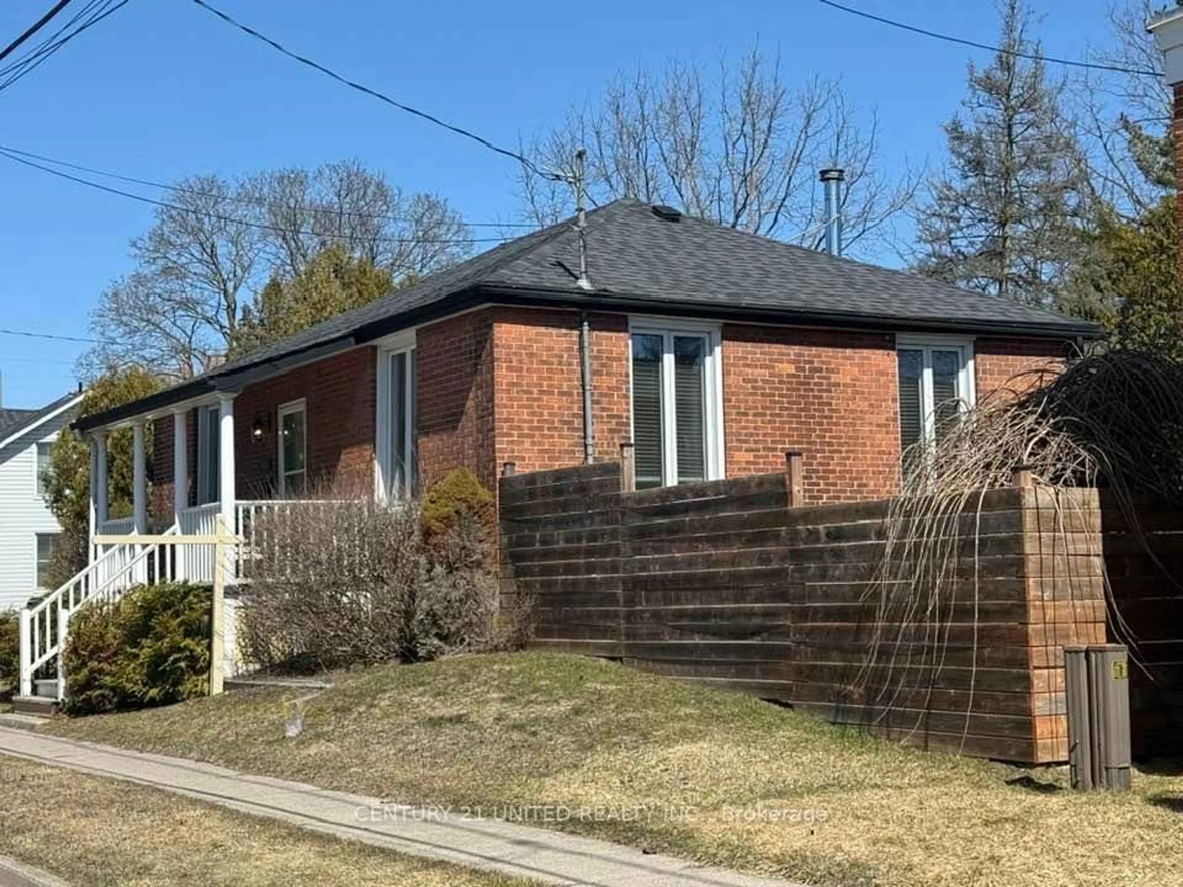 Home with brick exterior material, street for 424 Victoria St, Cobourg Ontario K9A 3G9