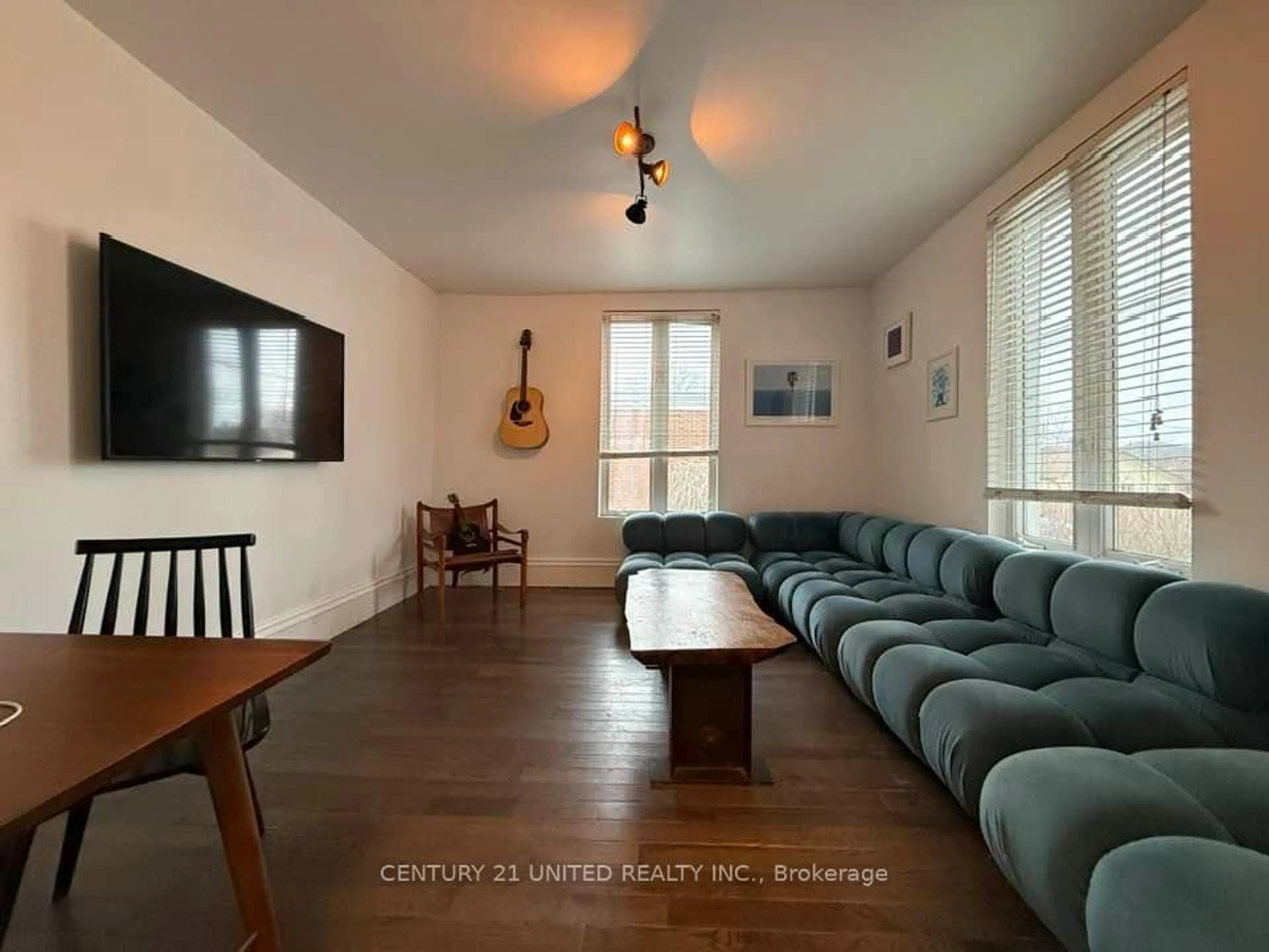 Living room with furniture, unknown for 424 Victoria St, Cobourg Ontario K9A 3G9