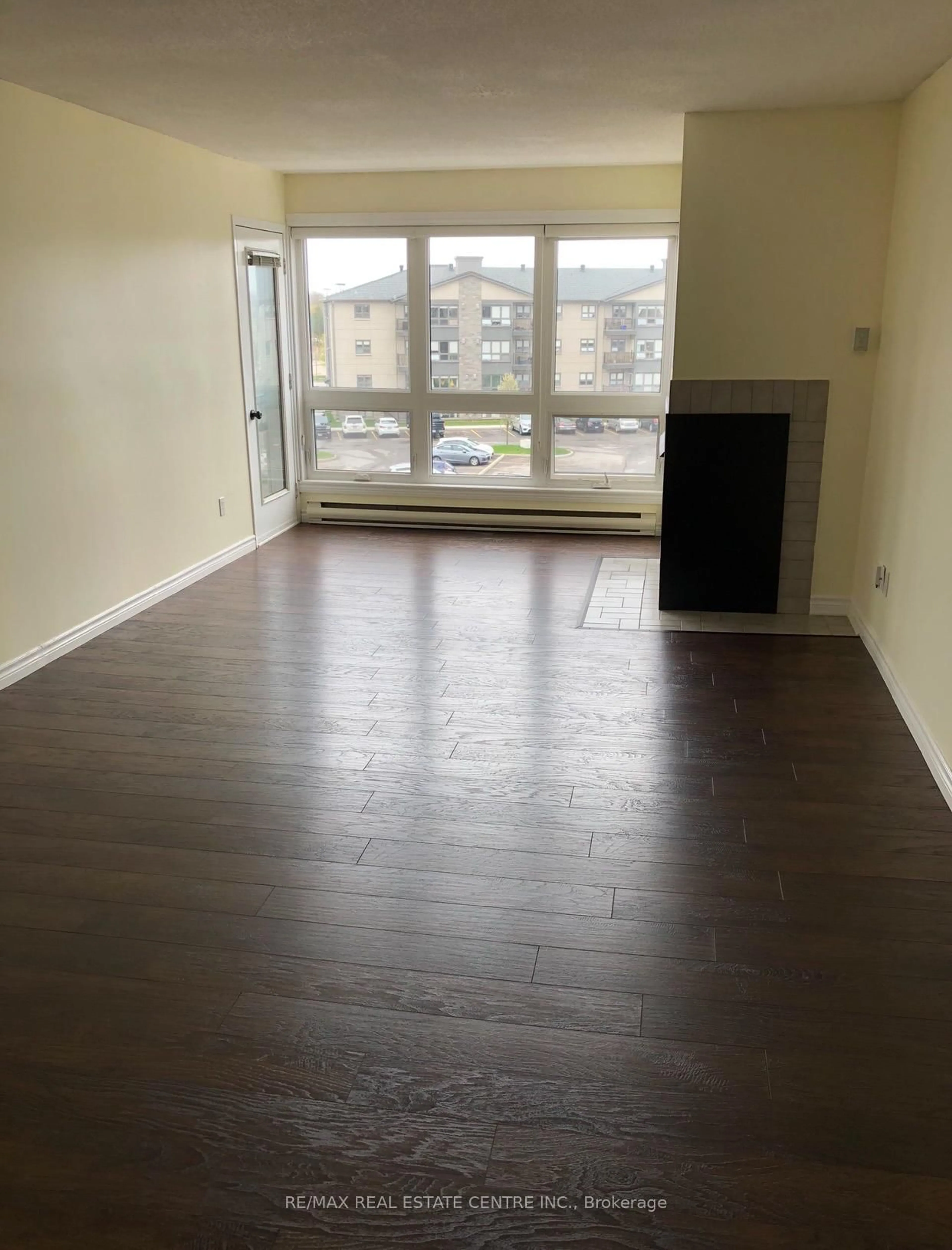 A pic of a room for 5 Jacksway Cres #407, London North Ontario N5X 3T6