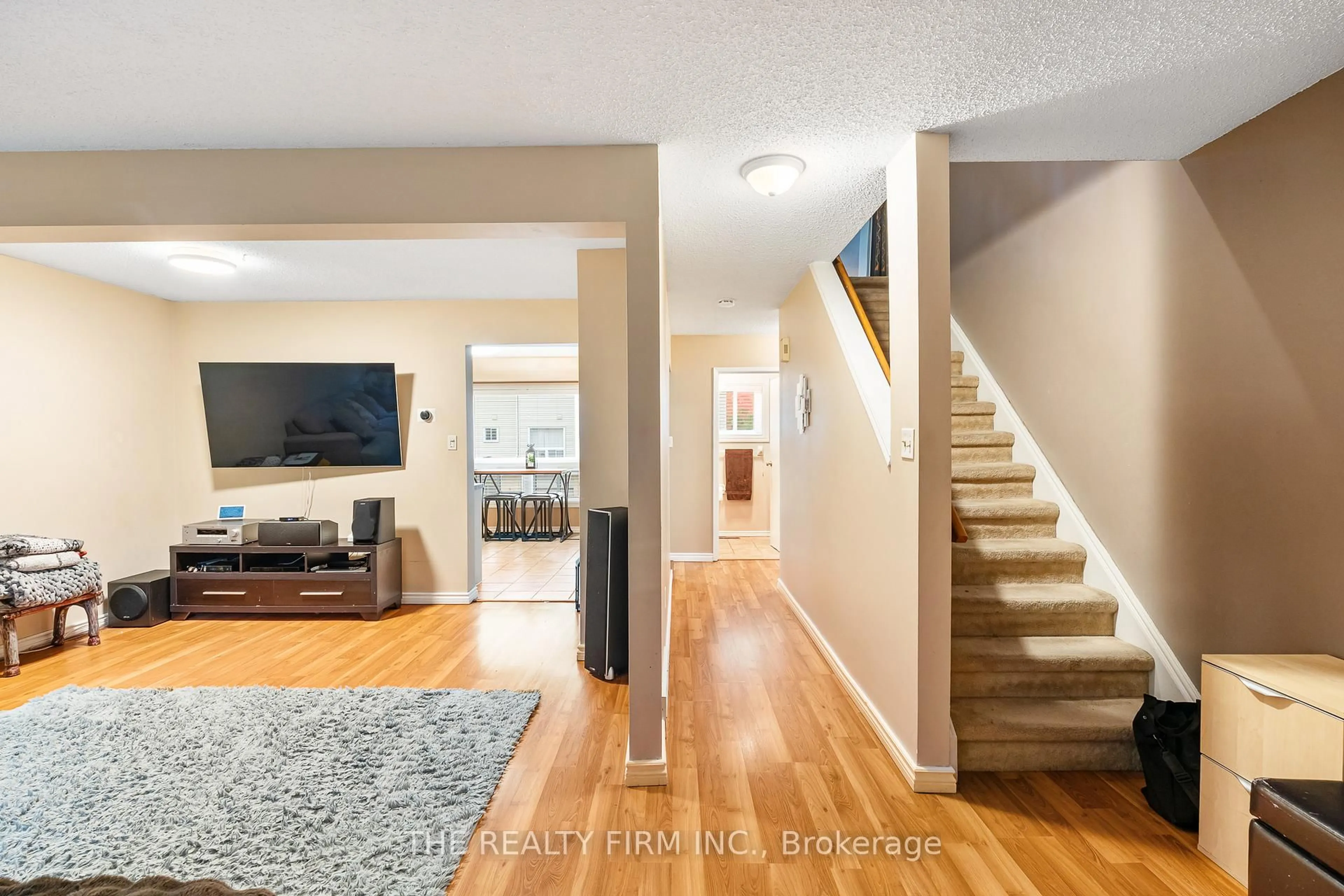 Unknown for 1990 Wavell St #67, London East Ontario N5V 4N5