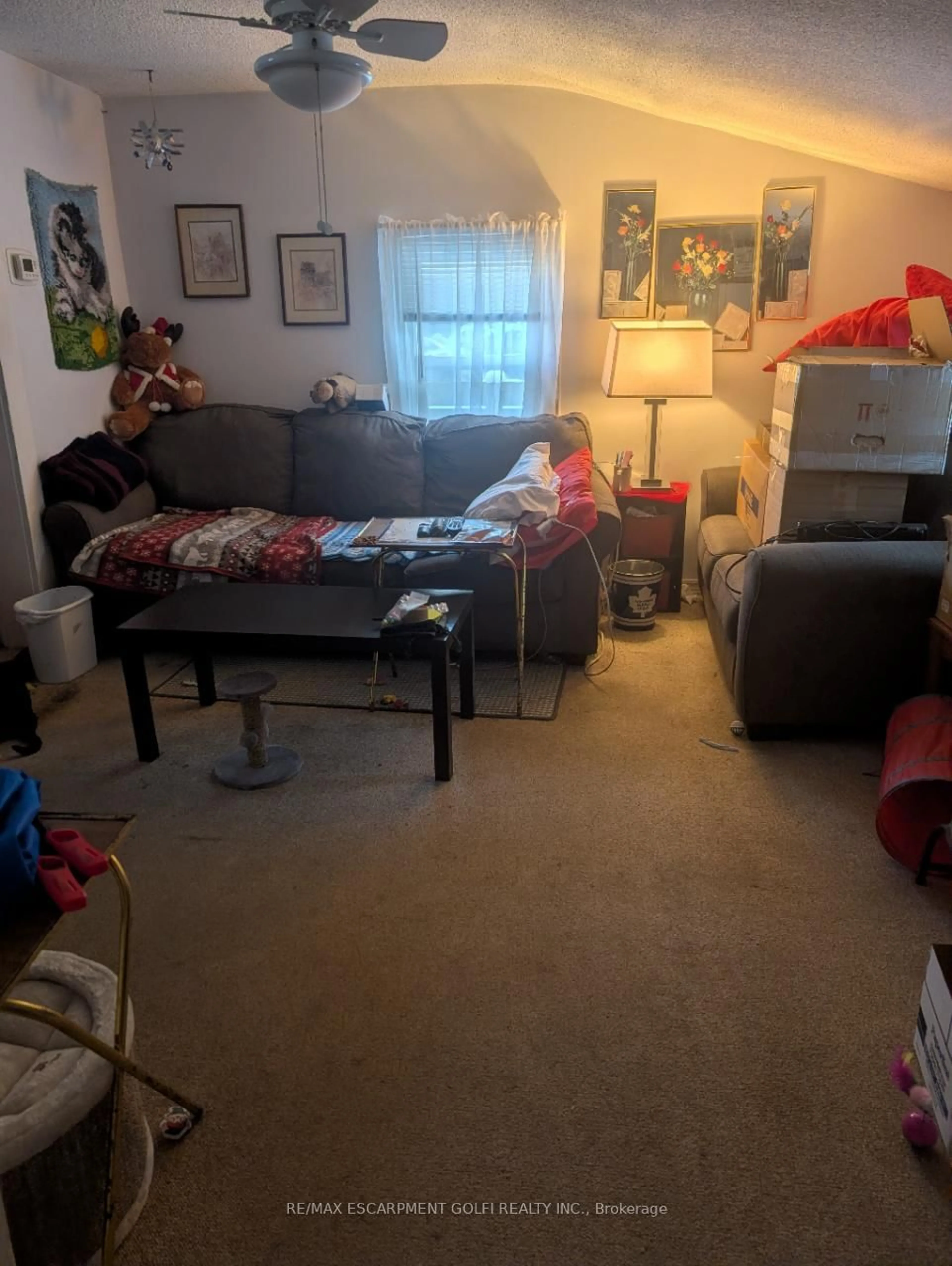 A pic of a room for 56 Welland Ave, St. Catharines Ontario L2R 2M5