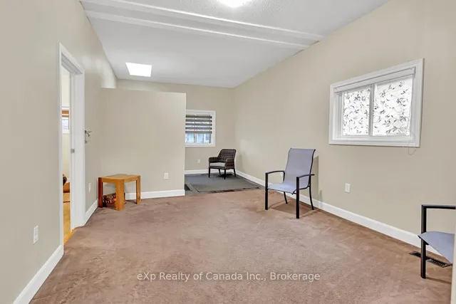 762 Little Hill St, London East 5