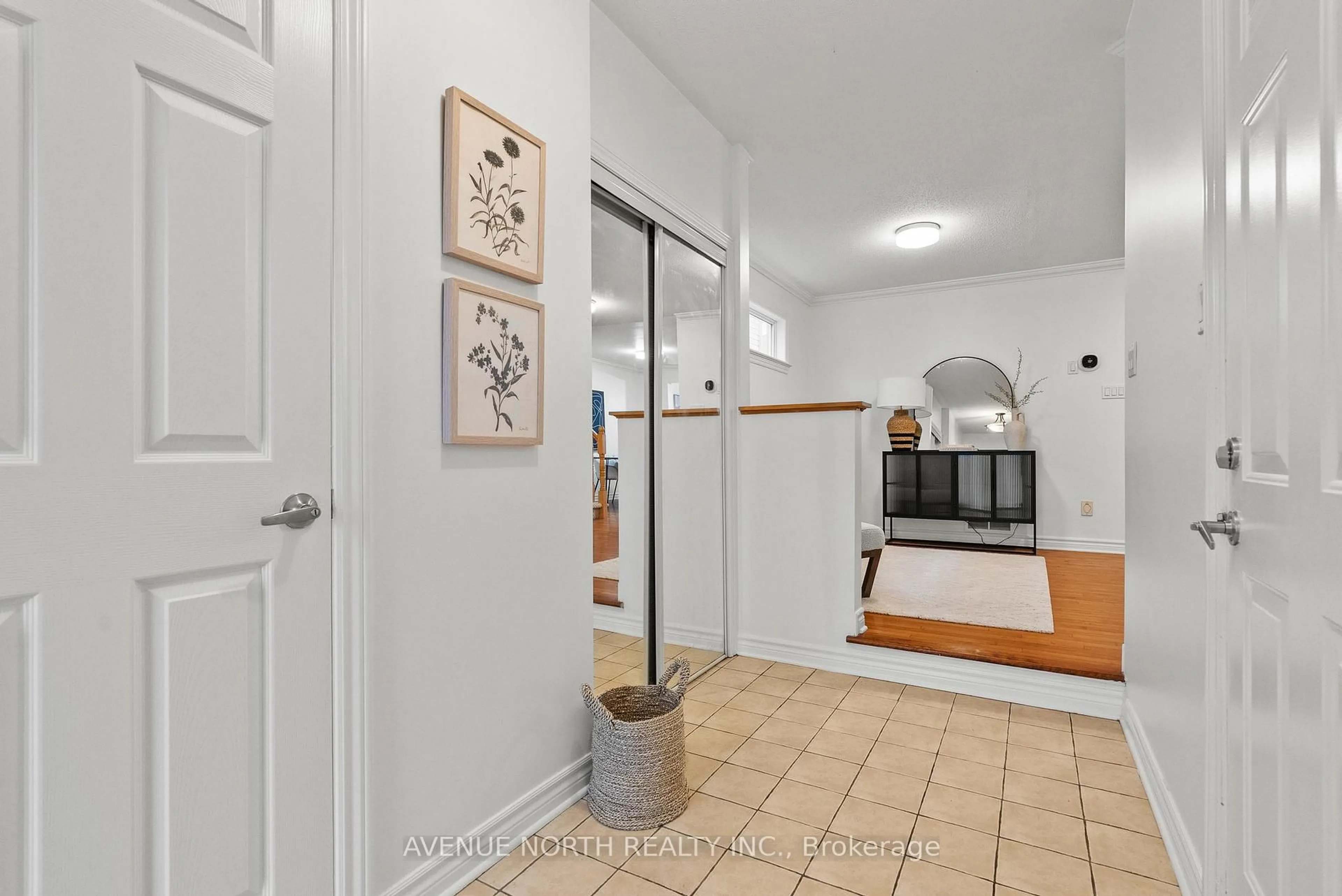 Indoor entryway for 244 DEERFOX Dr, Ottawa Ontario K2J 4Z2