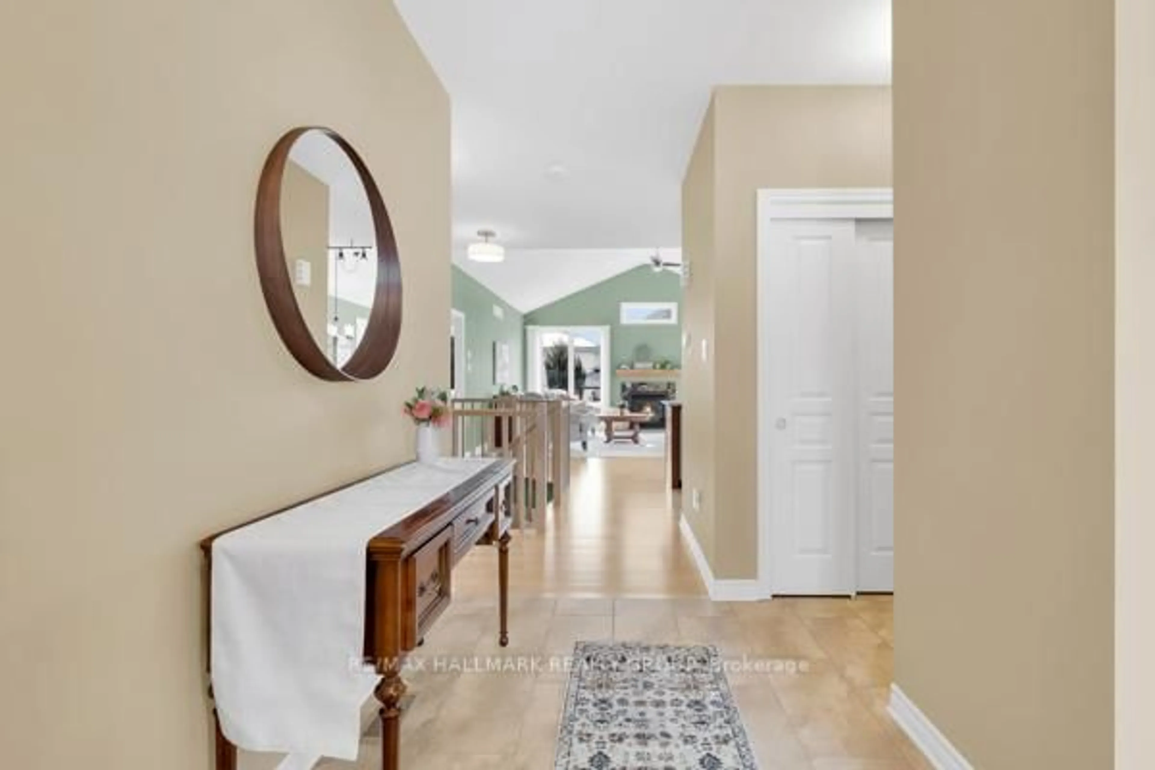 Indoor entryway for 510 Kindred Cres, North Grenville Ontario K0G 1J0