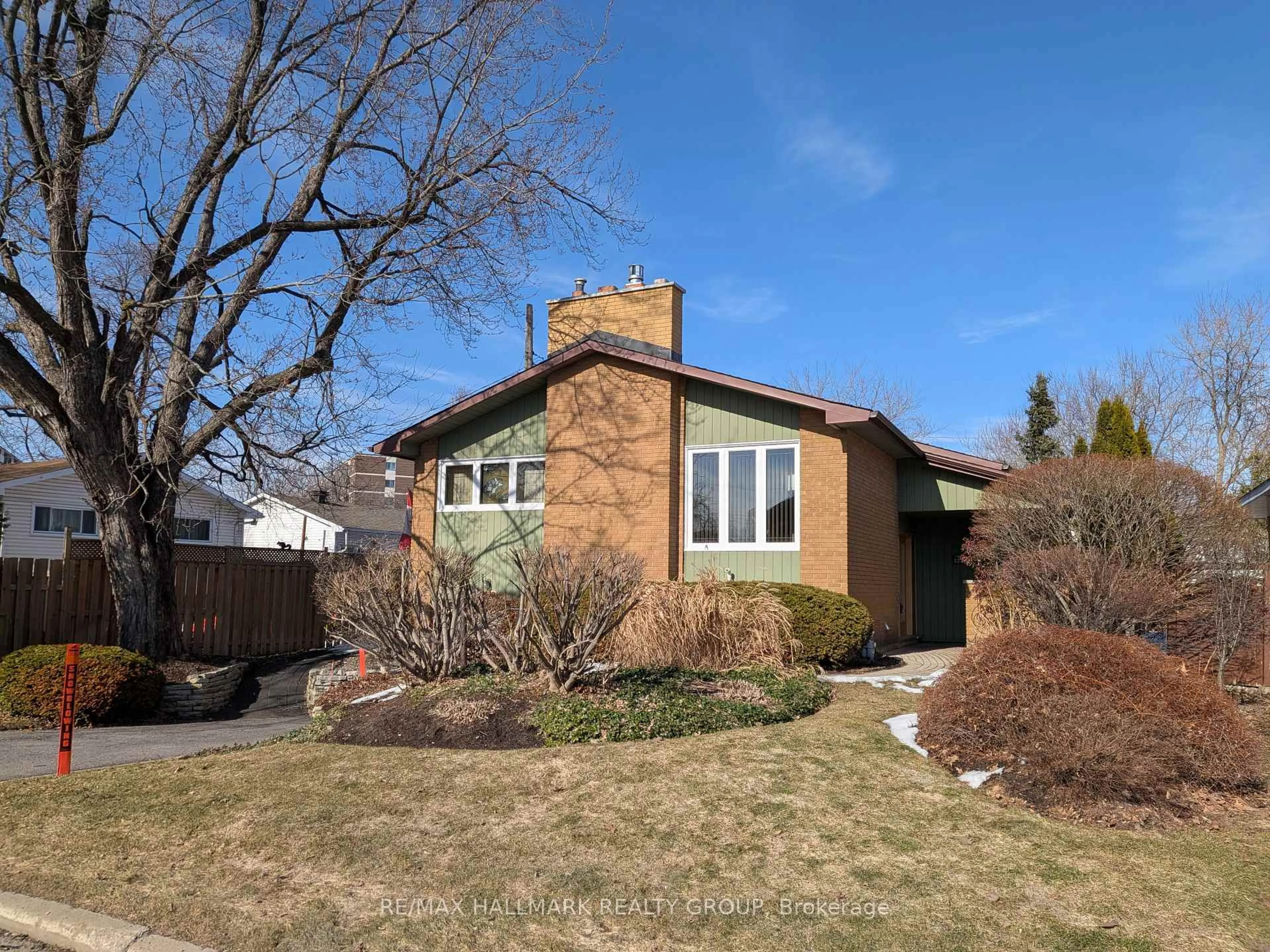 Home with brick exterior material, street for 2279 Harding Rd, Ottawa Ontario K1G 3B6