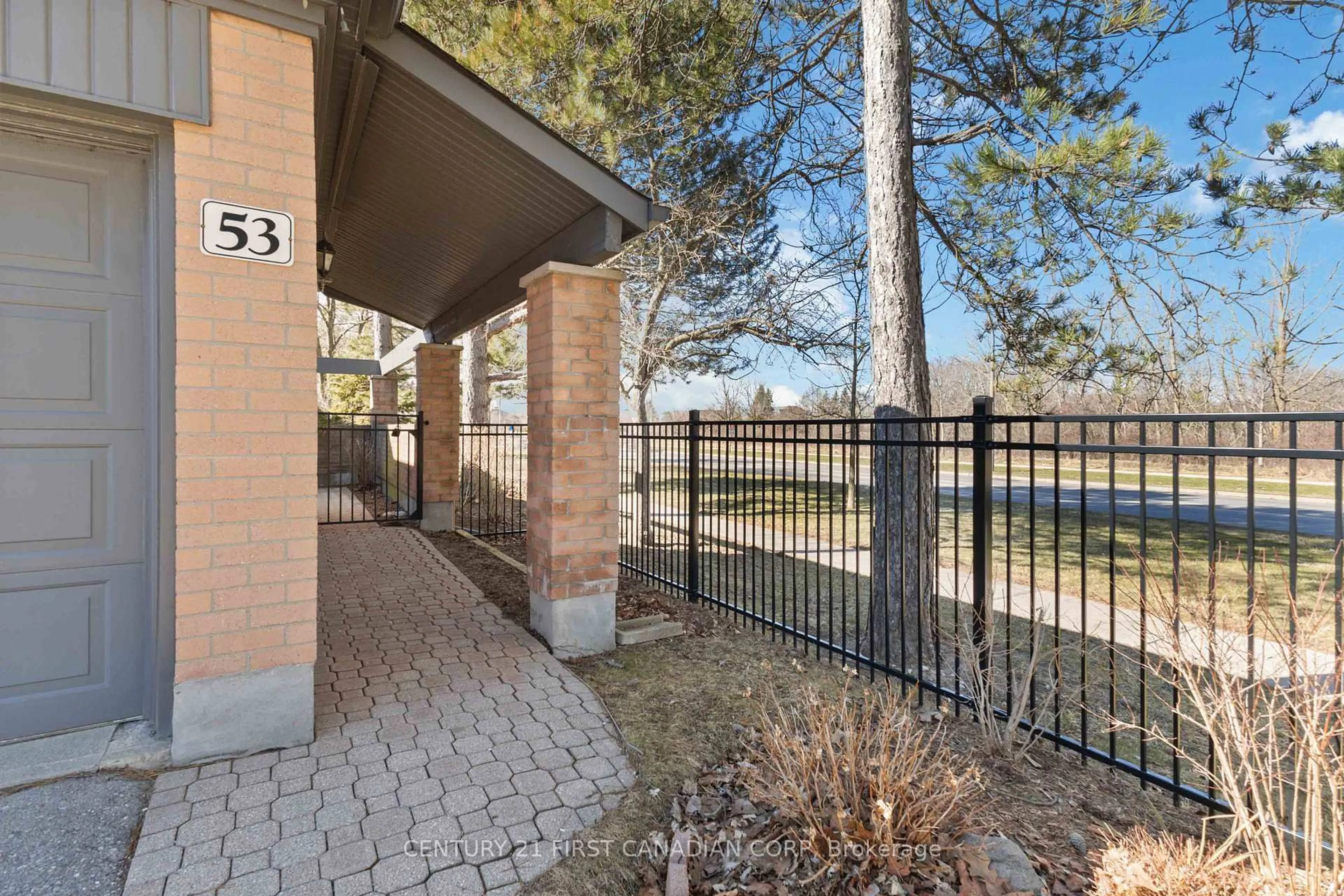 Unknown for 50 FIDDLERS GREEN Rd #53, London North Ontario N6H 4T4