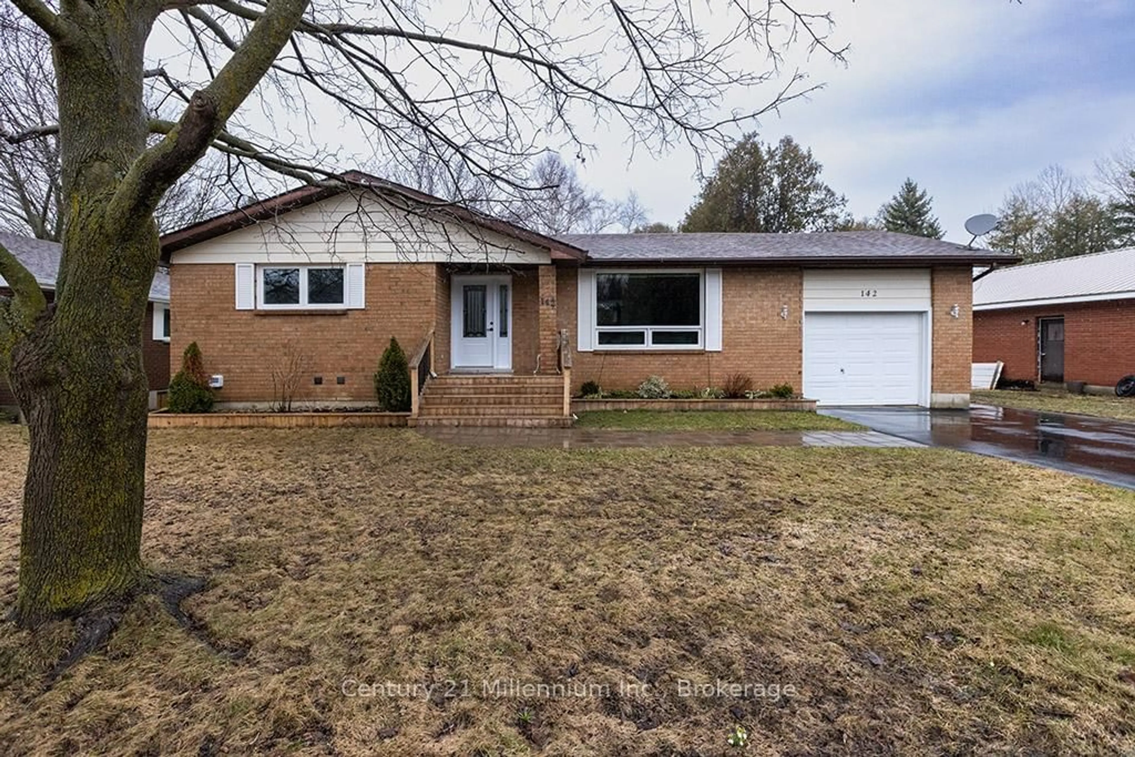 Unknown for 142 Arthur St, Blue Mountains Ontario N0H 2P0